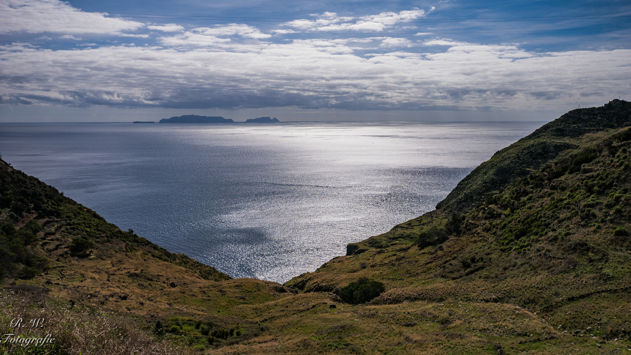 Panasonic Lumix DMC-GM1 + Panasonic Lumix G Vario 7-14mm F4 ASPH sample photo. Bei machico photography