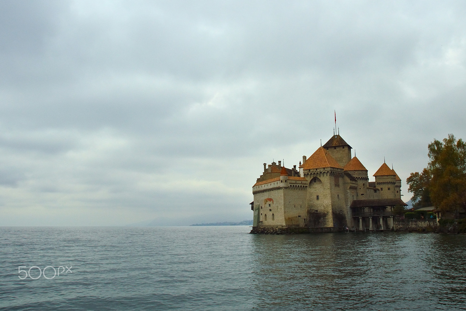 Nikon D3200 + Sigma 18-200mm F3.5-6.3 II DC OS HSM sample photo. Chateau de chillon (montreux) photography