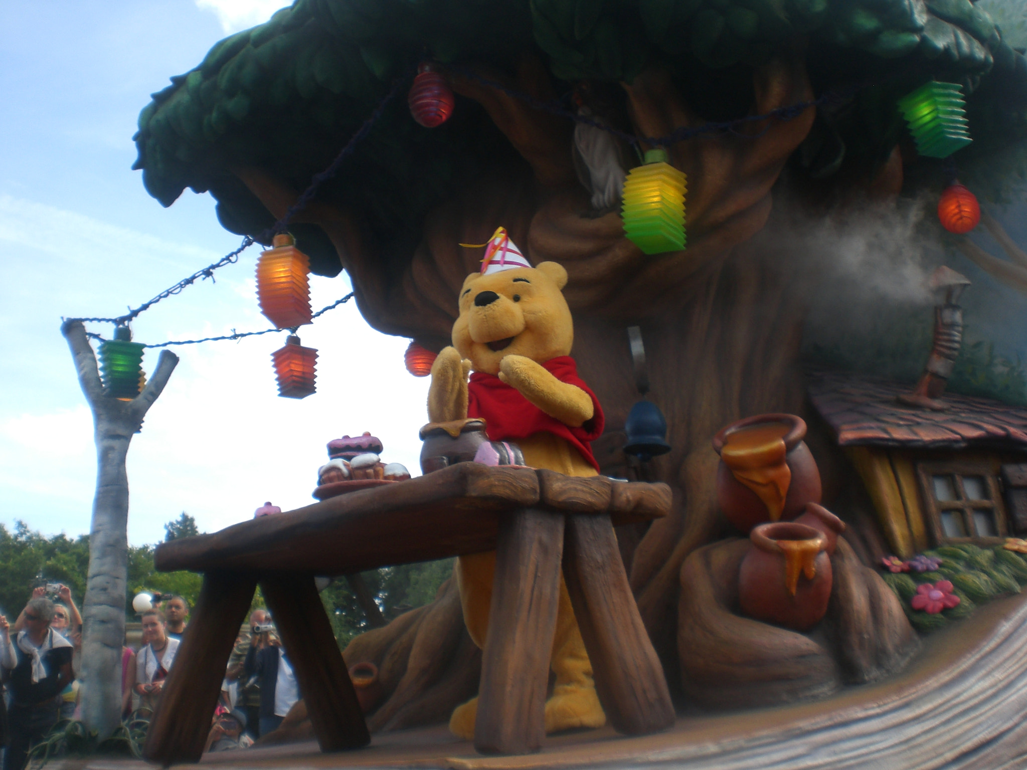 CASIO EX-Z75 sample photo. Disneyland paris france photography