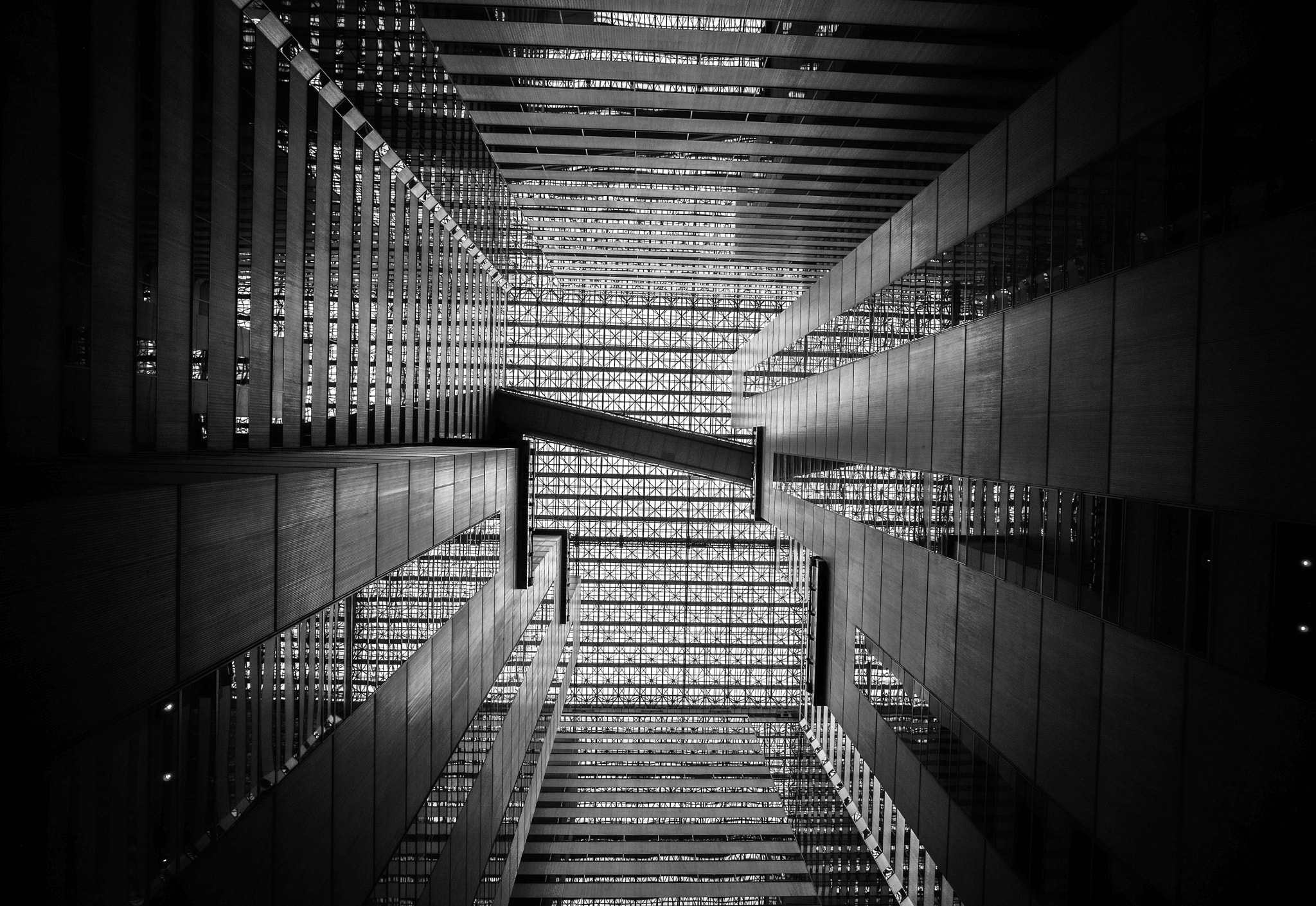 Leica Summilux-M 21mm F1.4 Asph sample photo. Bipolar photography