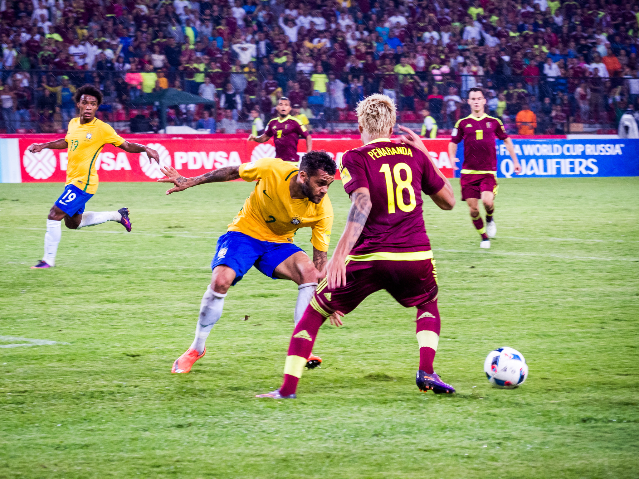 Olympus Zuiko Digital ED 40-150mm F4.0-5.6 sample photo. Dani alves vs aldalberto peñaranda photography