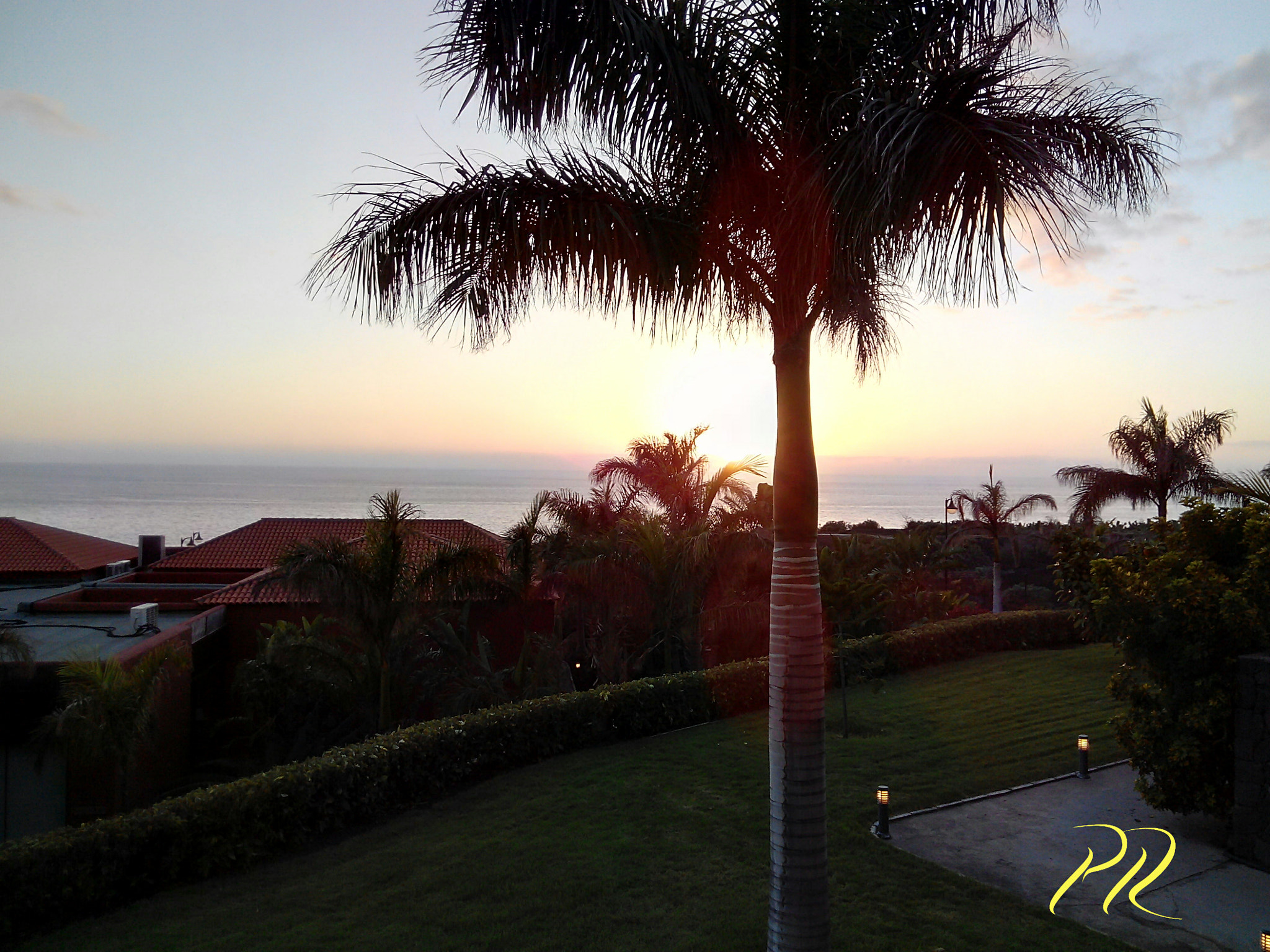 bq Aquaris E5 HD sample photo. Sunset. la palma isle  photography