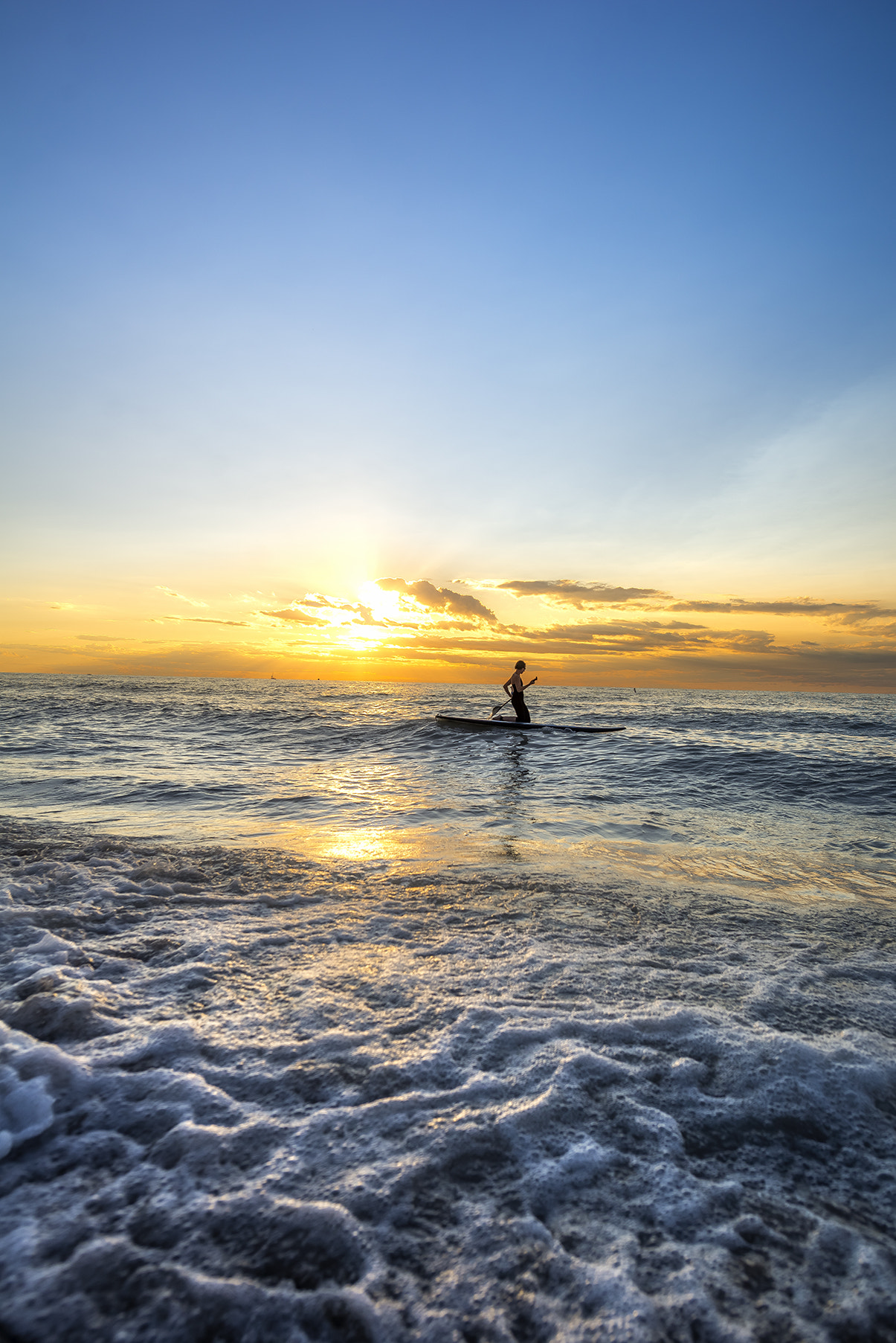 Nikon D600 + Nikon AF-S Nikkor 20mm F1.8G ED sample photo. Grand bend photography