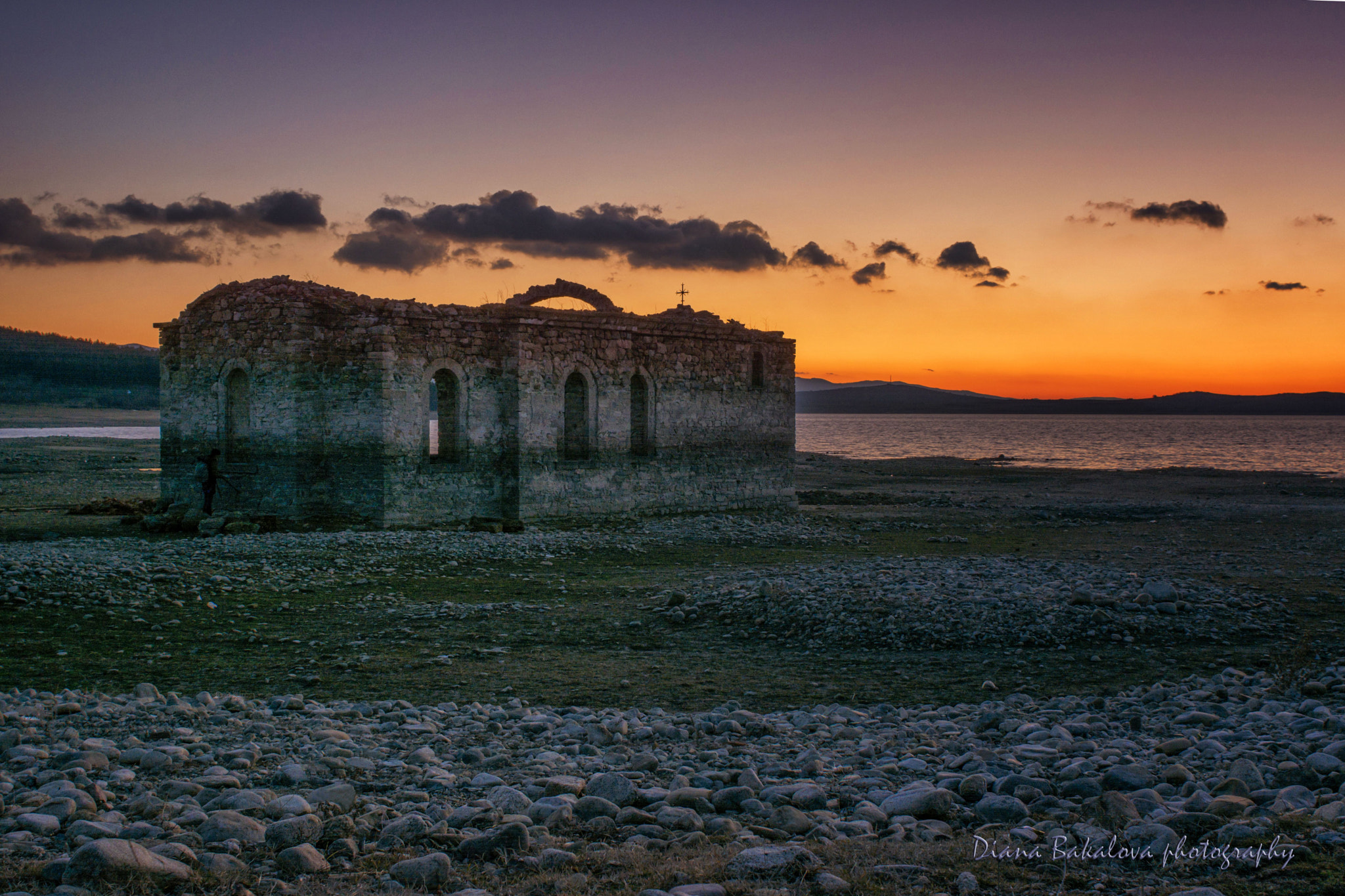 Nikon AF Nikkor 24mm F2.8D sample photo. Blue hour photography