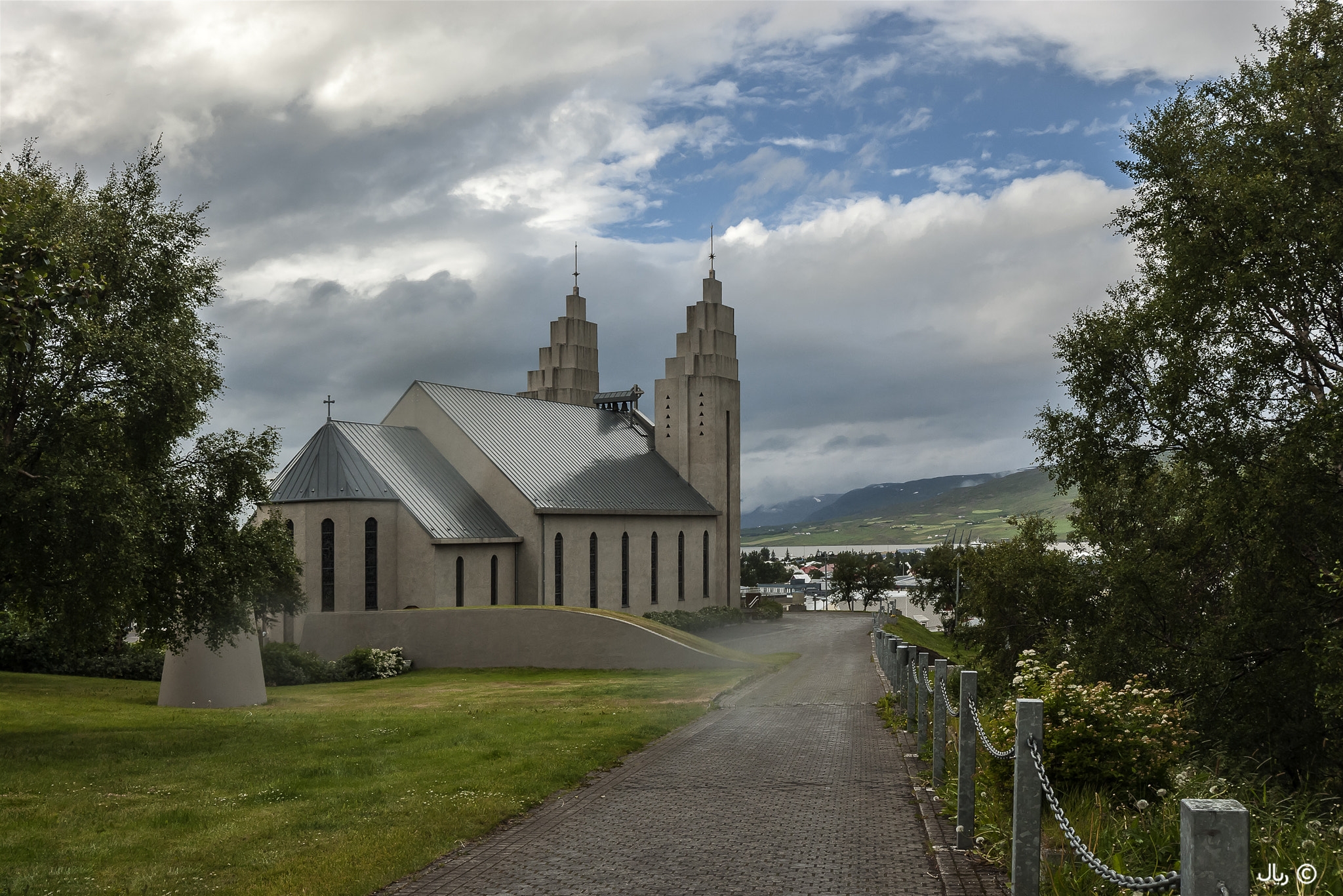 Nikon D200 sample photo. Akureyrarkirkja photography