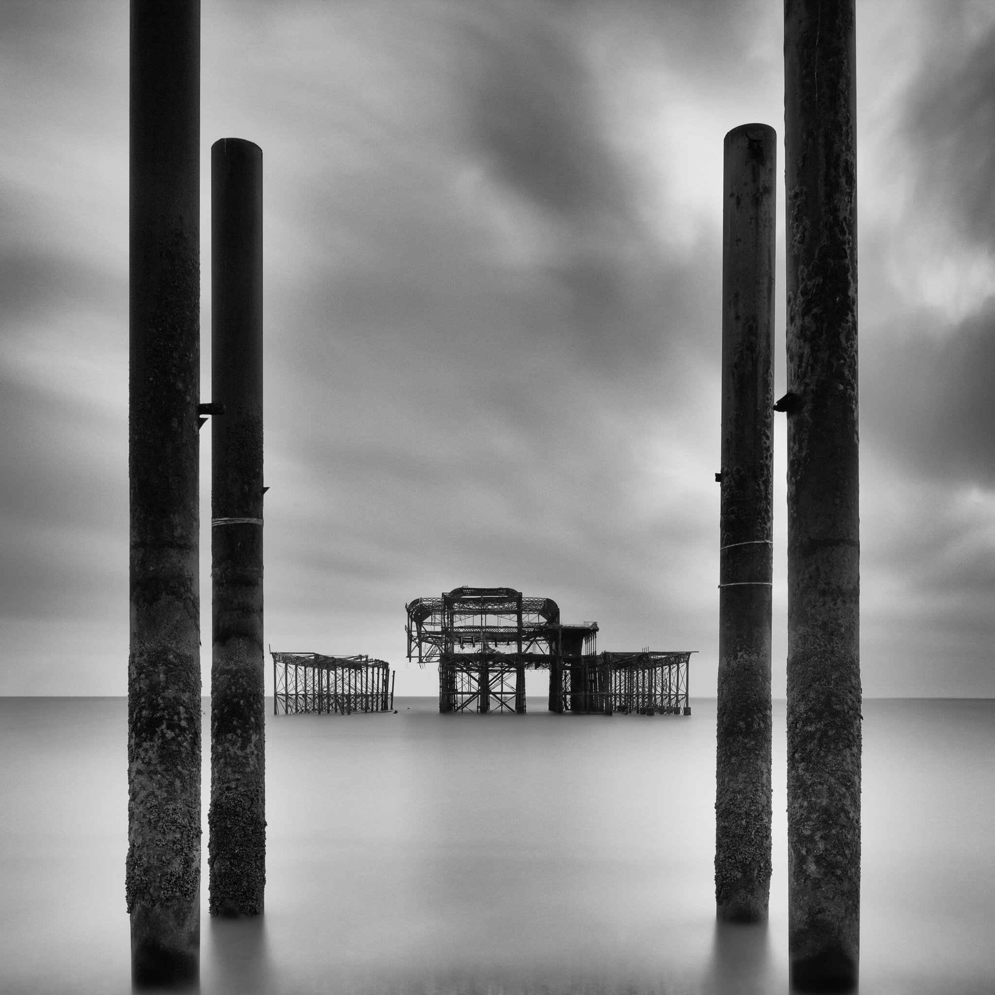 Canon TS-E 24.0mm f/3.5 L II sample photo. Brighton old pier and posts photography