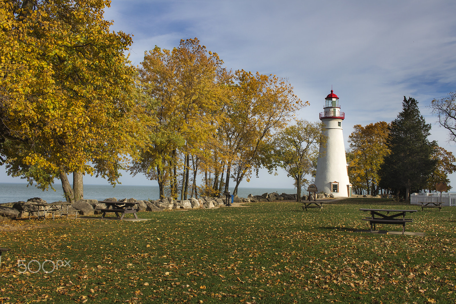 Canon EF-S 24mm F2.8 STM sample photo. Marblehead lighthouse photography