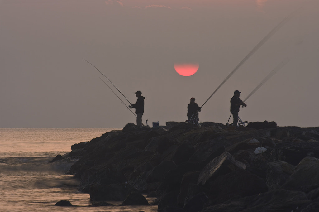 Pentax K20D sample photo. Three fishermen. photography