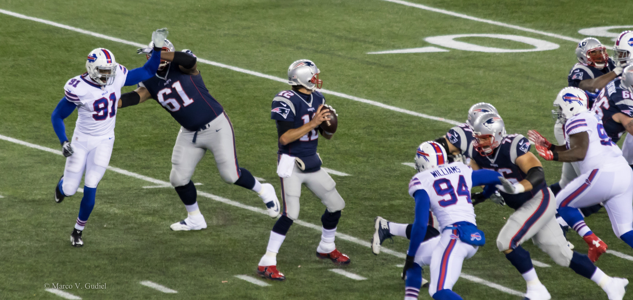 Canon EF 70-300mm F4-5.6 IS USM sample photo. Tom brady against the bills! photography