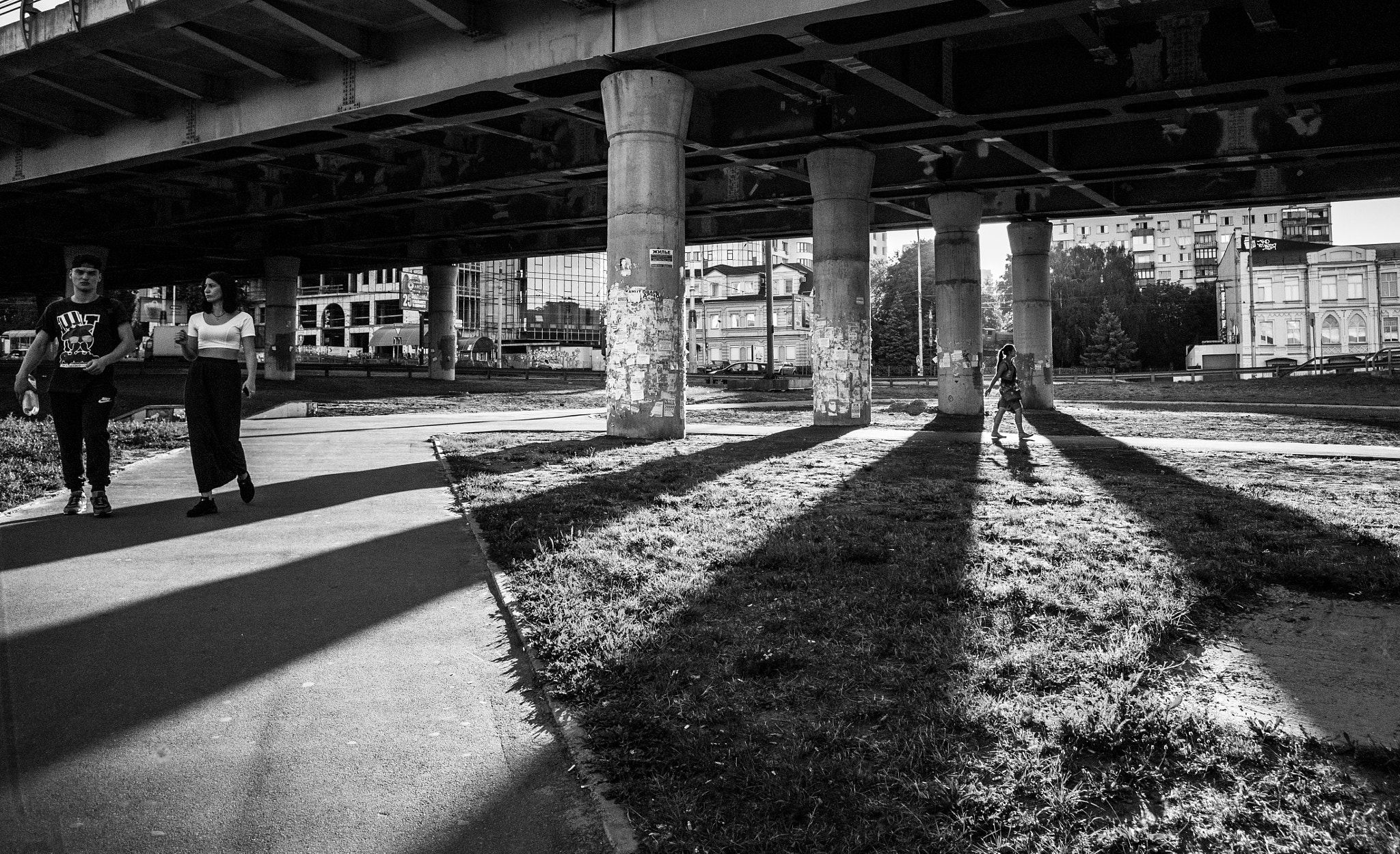 Leica M9 + Tele-Elmarit-M 90mm f/2.8 (II) sample photo. Overpass in kiev. photography