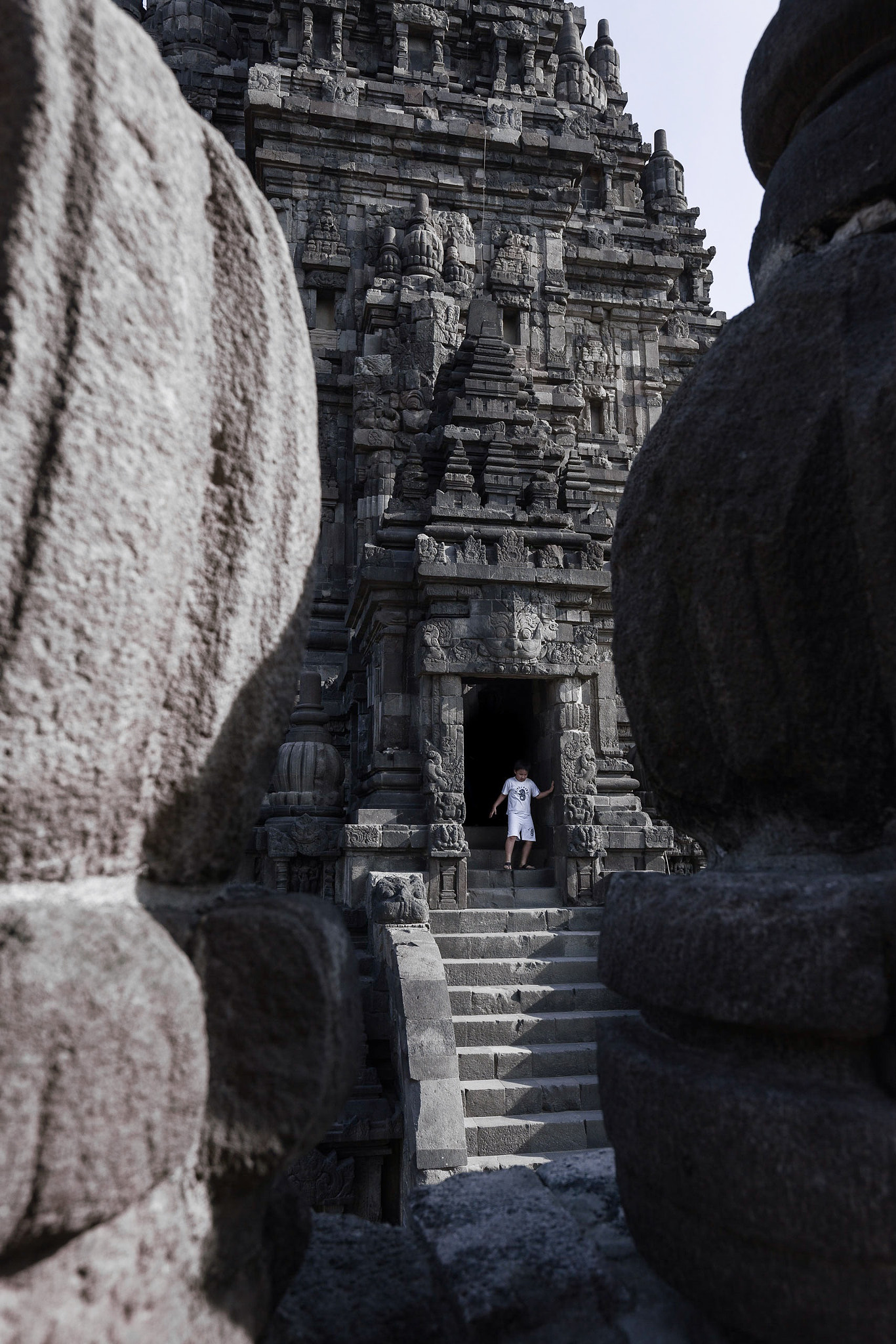 Canon EF 16-35mm F4L IS USM sample photo. Prambanan temple photography