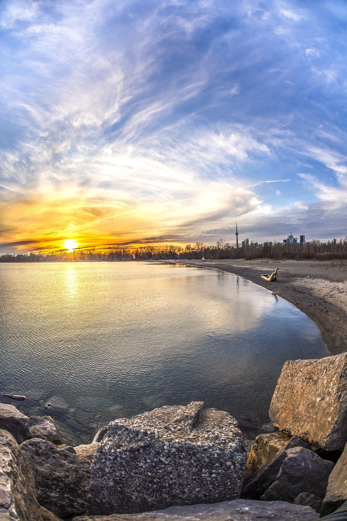 Nikon D600 + Sigma 15mm F2.8 EX DG Diagonal Fisheye sample photo. Golden sun photography