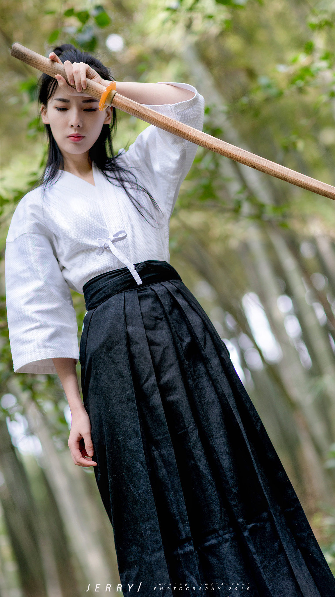Sony a7R II + Canon EF 85mm F1.2L II USM sample photo. Kendo girl photography