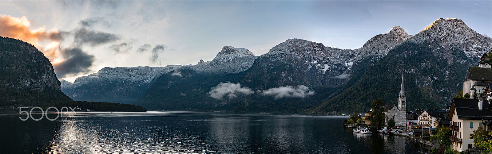 Sony Vario-Sonnar T* 16-35mm F2.8 ZA SSM II sample photo. The autumn of hallstatt in austria photography