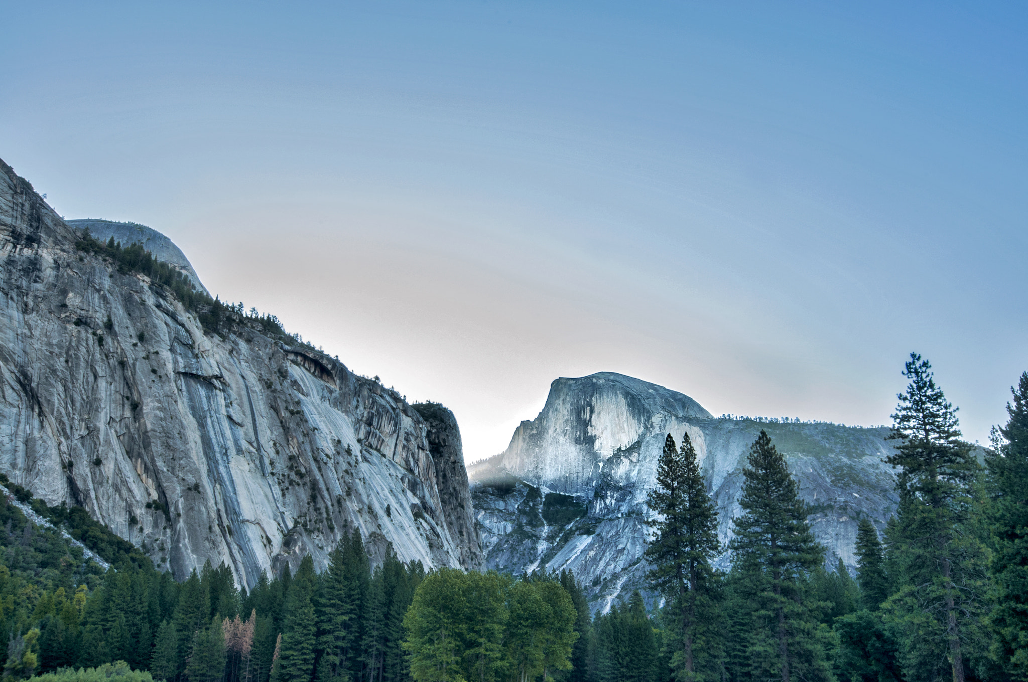 Nikon D300S + Sigma 12-24mm F4.5-5.6 EX DG Aspherical HSM sample photo. Sunrise at the half dome photography