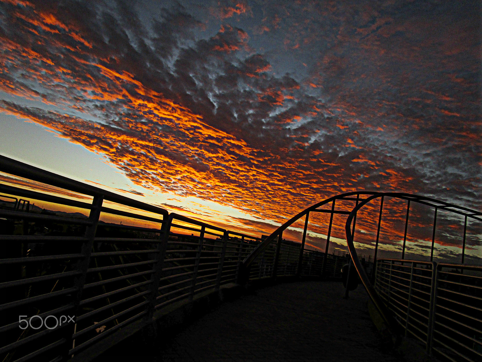 Canon PowerShot ELPH 150 IS (IXUS 155 / IXY 140) sample photo. Atardecer photography