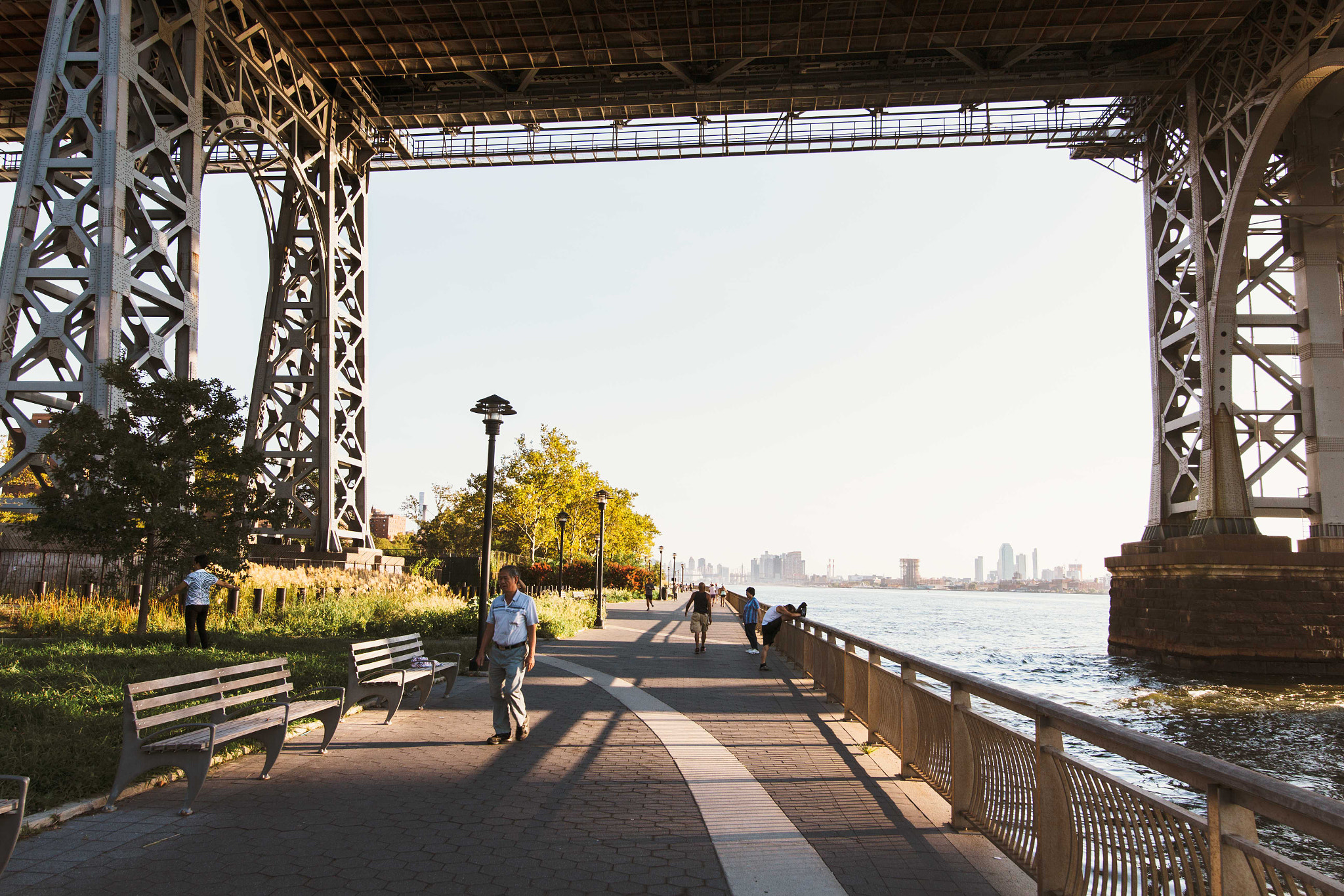 Canon EOS 700D (EOS Rebel T5i / EOS Kiss X7i) sample photo. Sunrise bridge workout photography