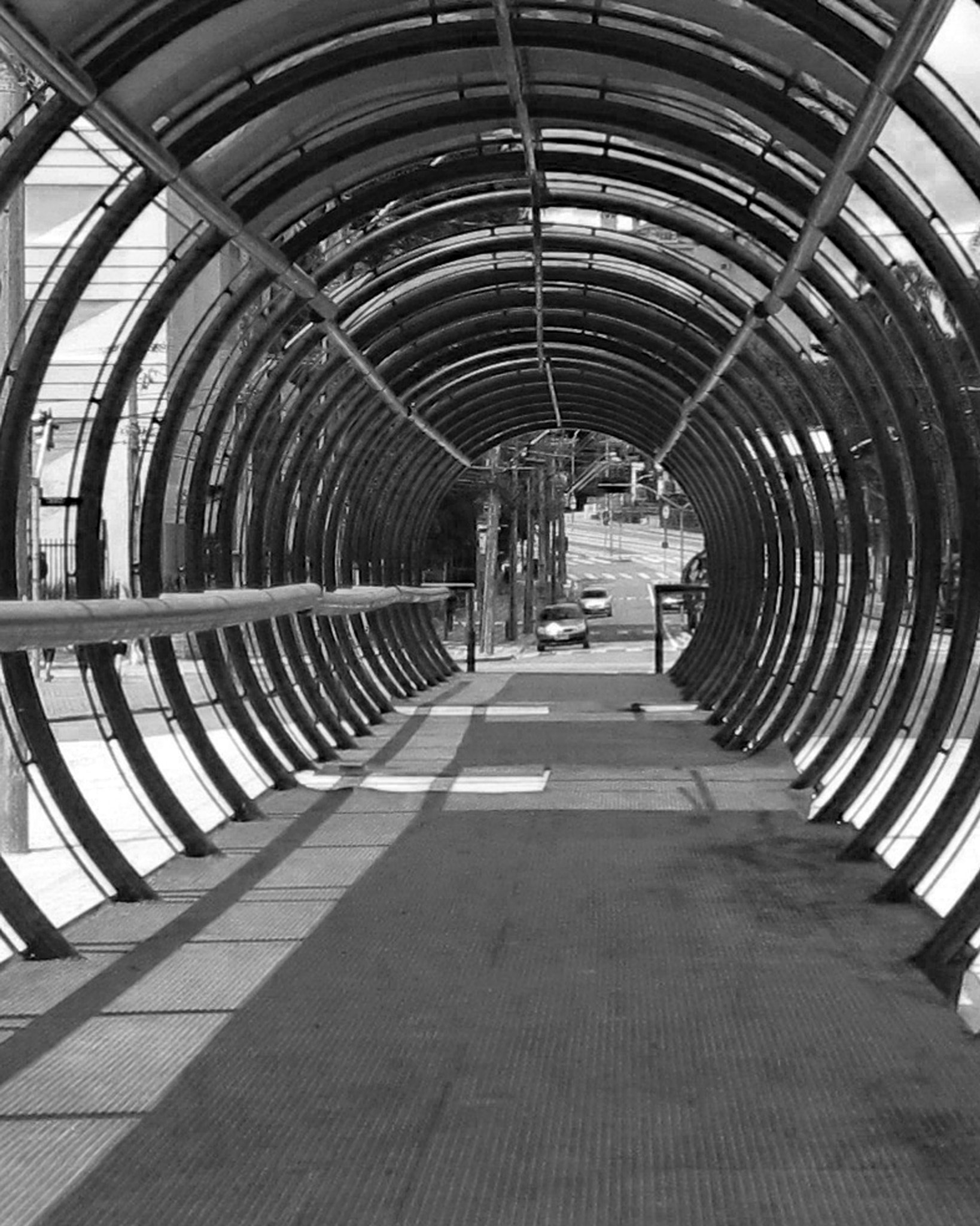 Canon PowerShot ELPH 300 HS (IXUS 220 HS / IXY 410F) sample photo. Tunel curitiba photography