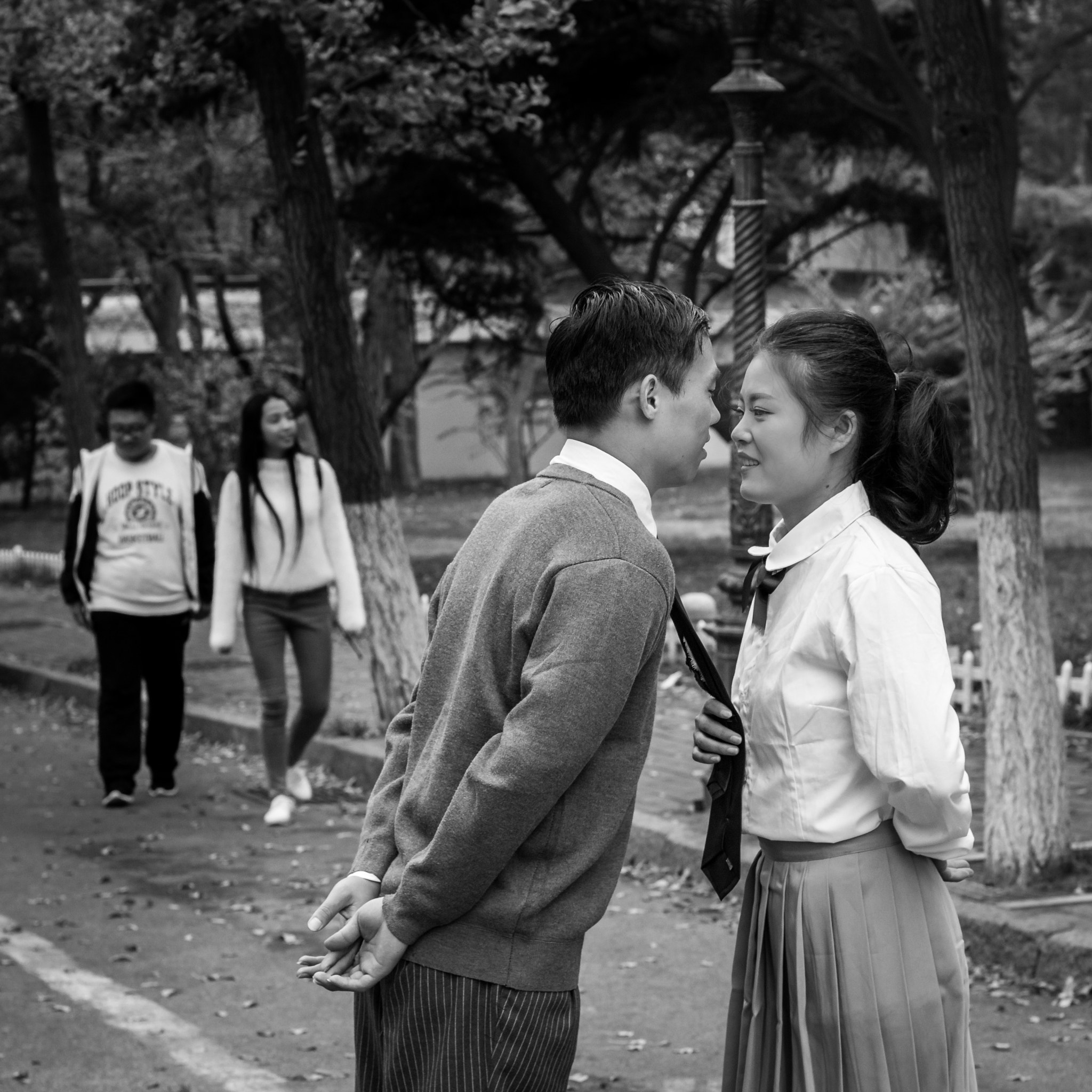 Canon EOS 100D (EOS Rebel SL1 / EOS Kiss X7) + Canon EF 50mm F1.4 USM sample photo. In the mood for love photography