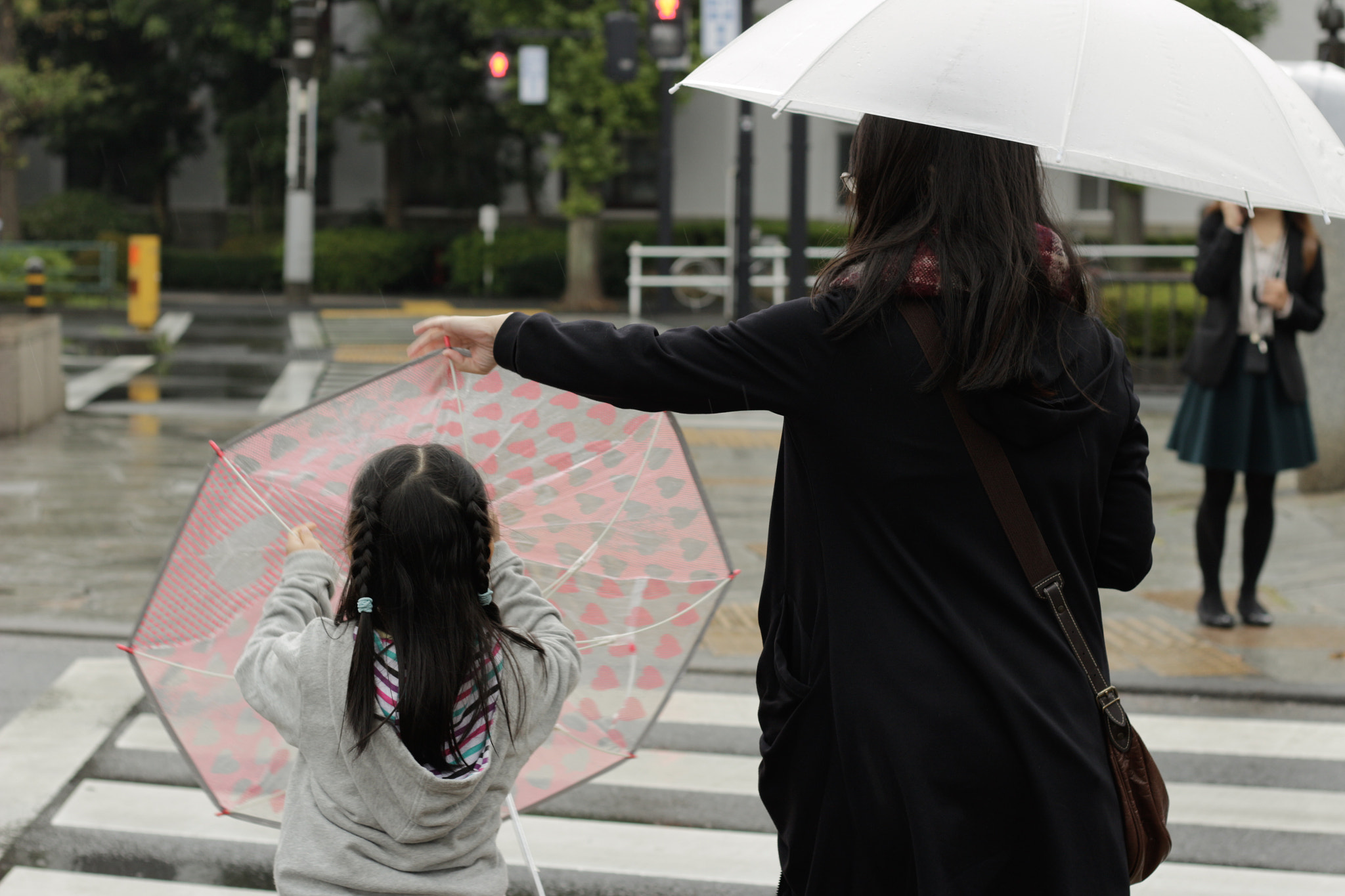 Canon EOS 100D (EOS Rebel SL1 / EOS Kiss X7) sample photo. Rain photography