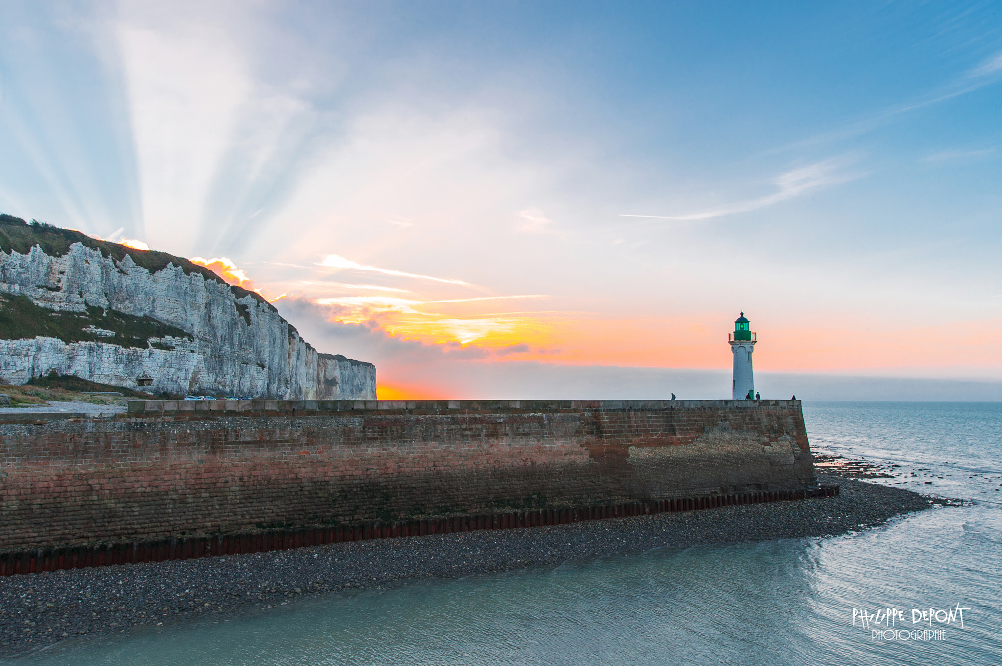 Nikon D3 + Sigma 24-105mm F4 DG OS HSM Art sample photo. Sunset at saint valery en caux photography