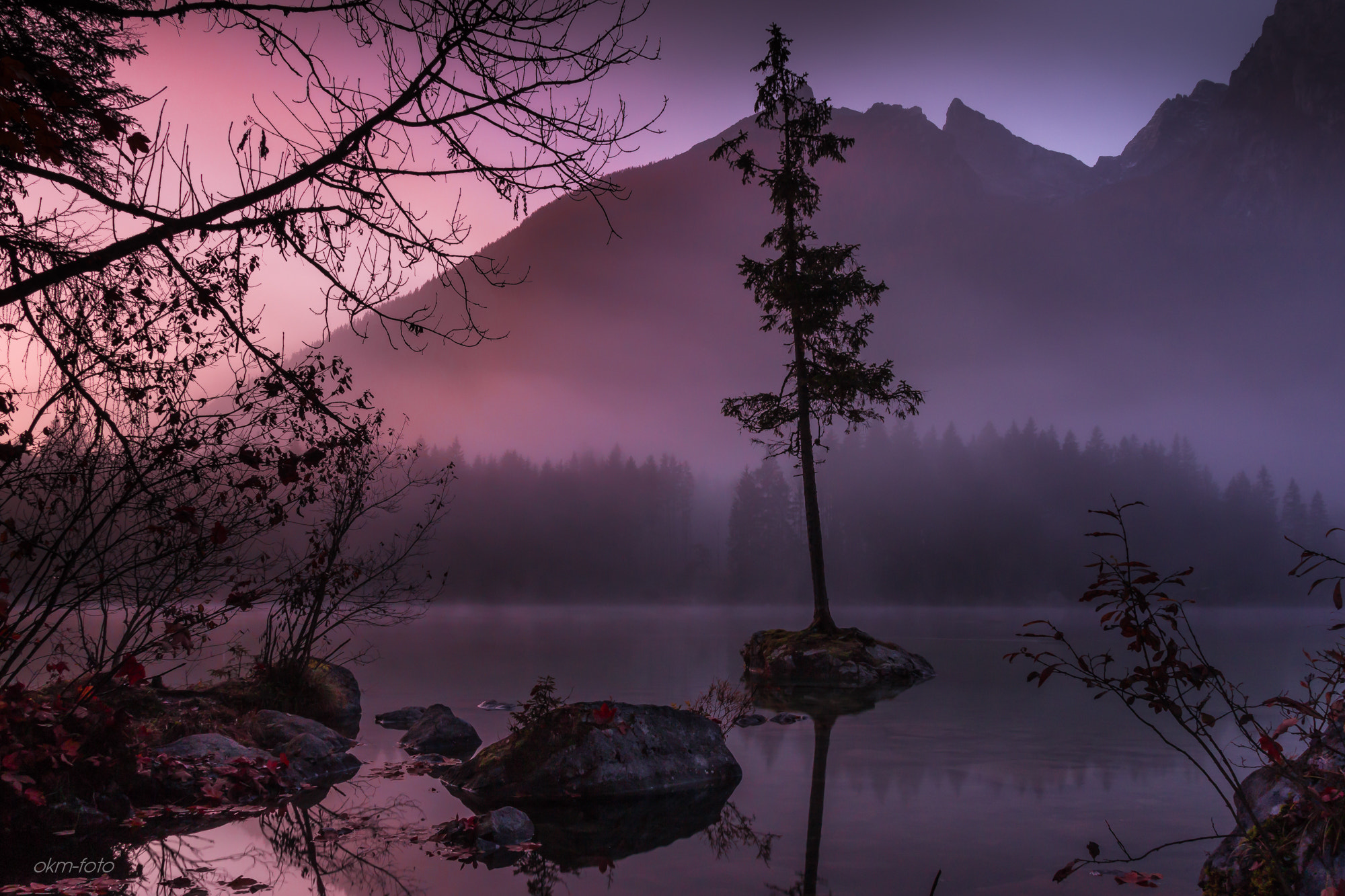 Sigma 18-250mm F3.5-6.3 DC OS HSM sample photo. Hintersee photography