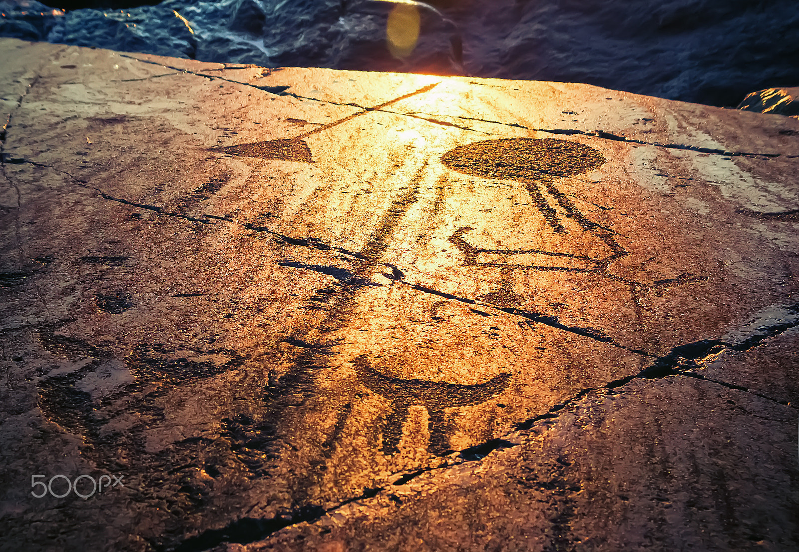 Canon EOS 550D (EOS Rebel T2i / EOS Kiss X4) + Canon EF 24-70mm F2.8L USM sample photo. Onega petroglyphs at sunset photography