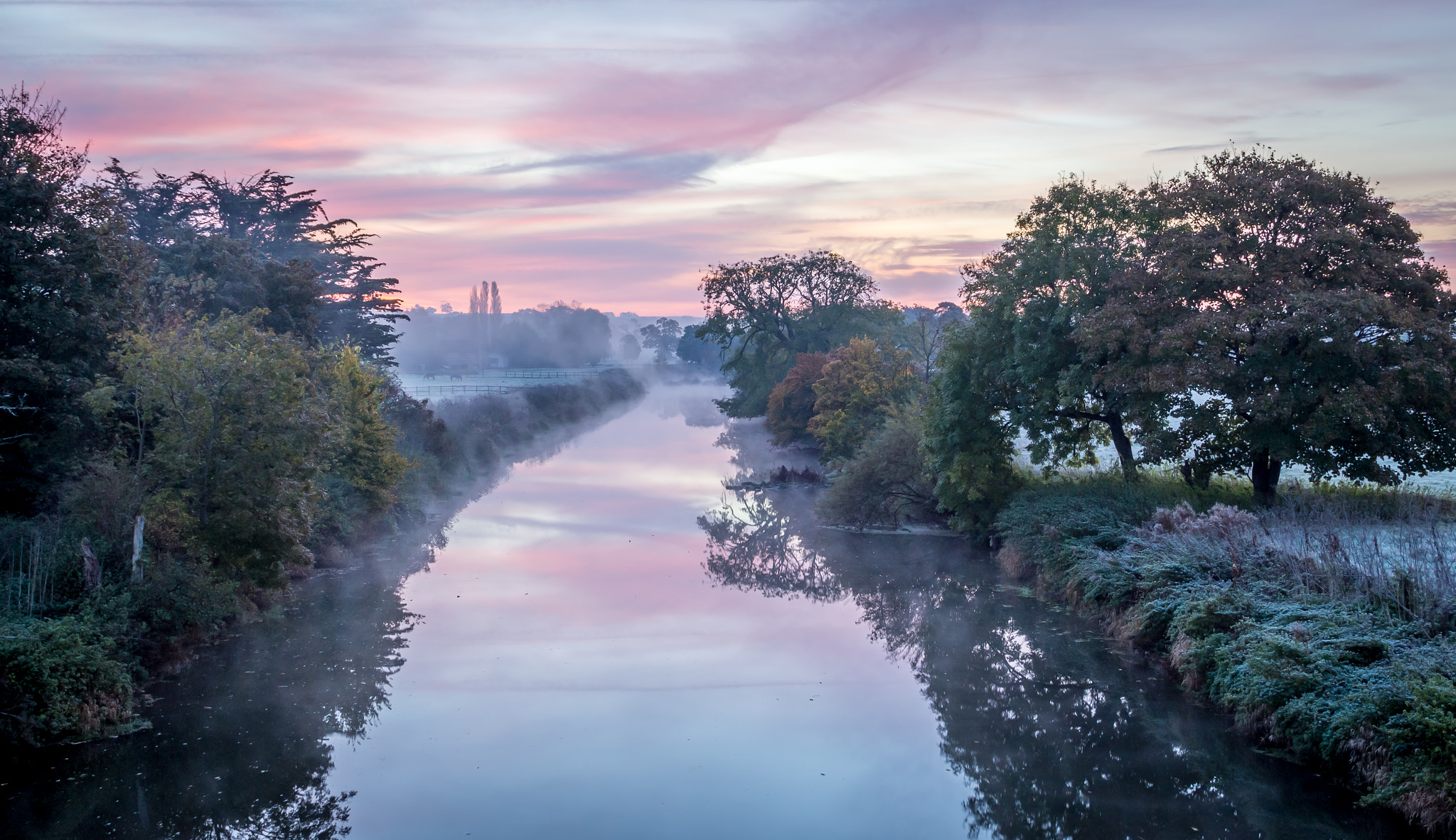 Canon EOS 700D (EOS Rebel T5i / EOS Kiss X7i) + Canon EF 24-105mm F4L IS USM sample photo. River stour on a misty morning photography