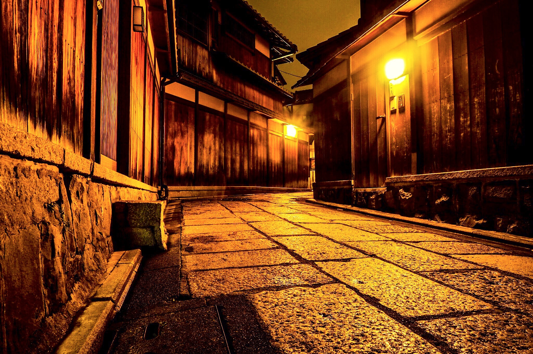 Olympus OM-D E-M10 + OLYMPUS M.12mm F2.0 sample photo. 石塀小路 photography
