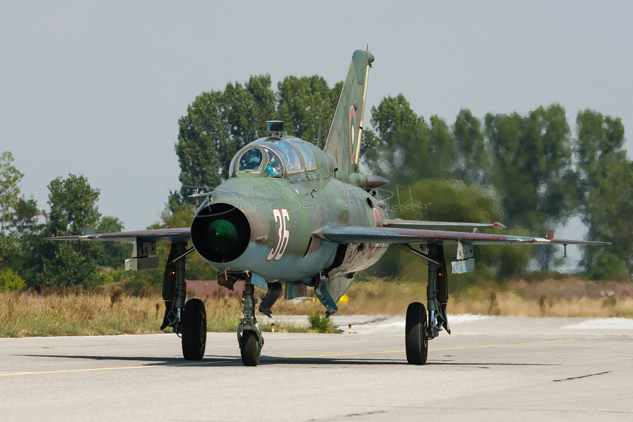 Canon EOS 40D + Canon EF 70-200mm F2.8L USM sample photo. Bulgarian air force mig-21um mongol 36 photography