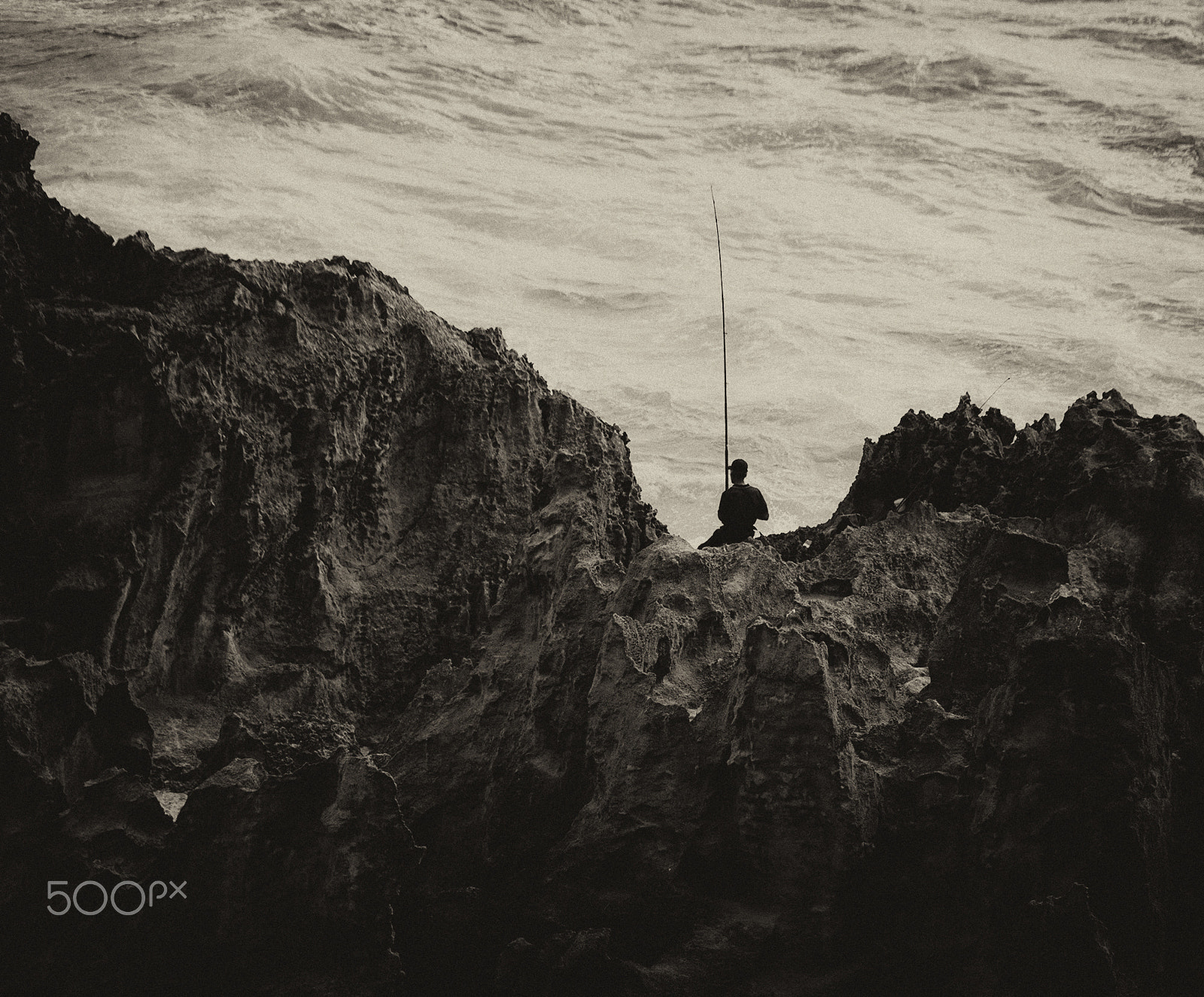 Sigma 18-250mm F3.5-6.3 DC OS HSM sample photo. Fishing on castle rock photography