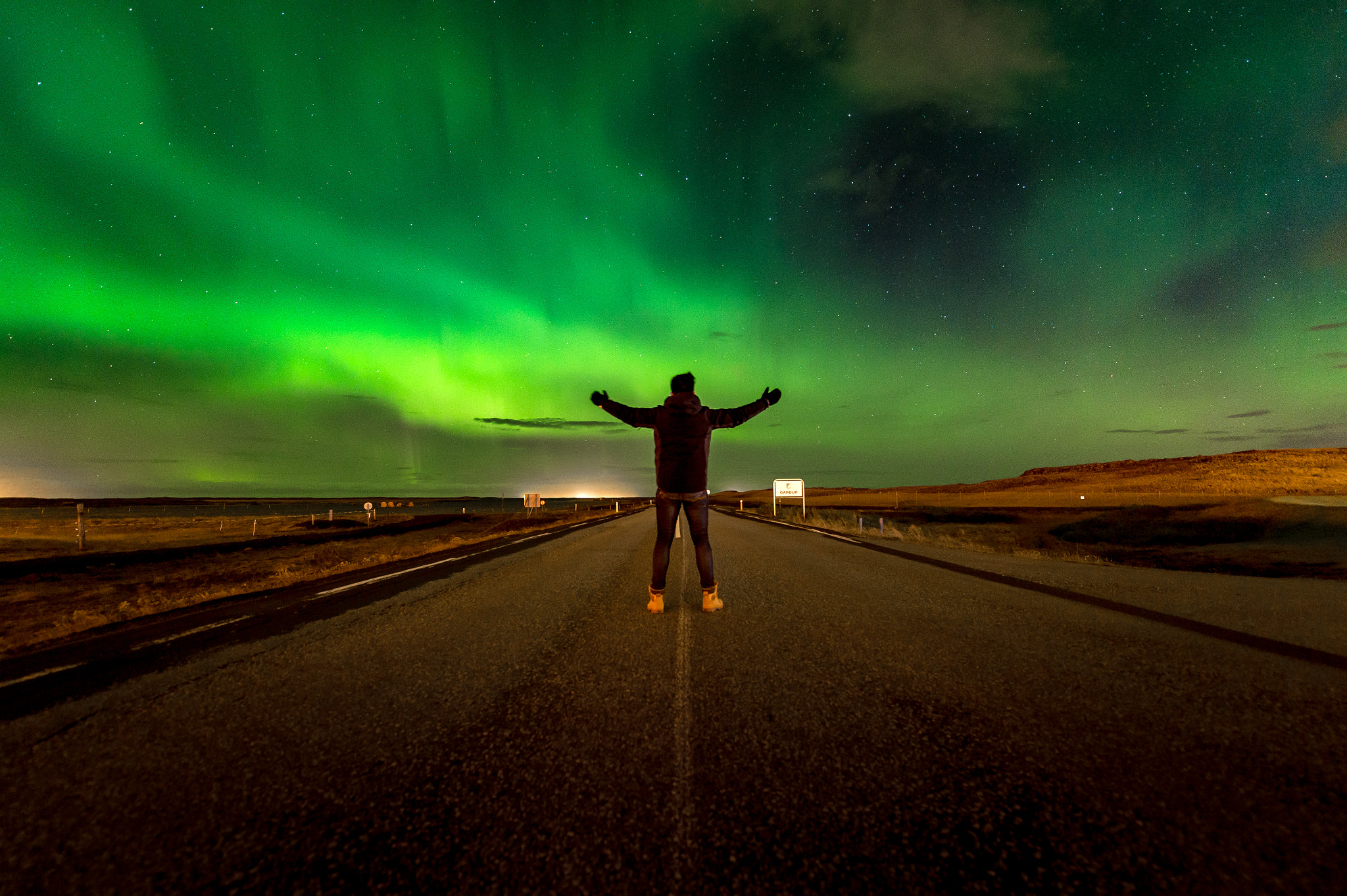 Nikon D4S sample photo. Aurora at street photography