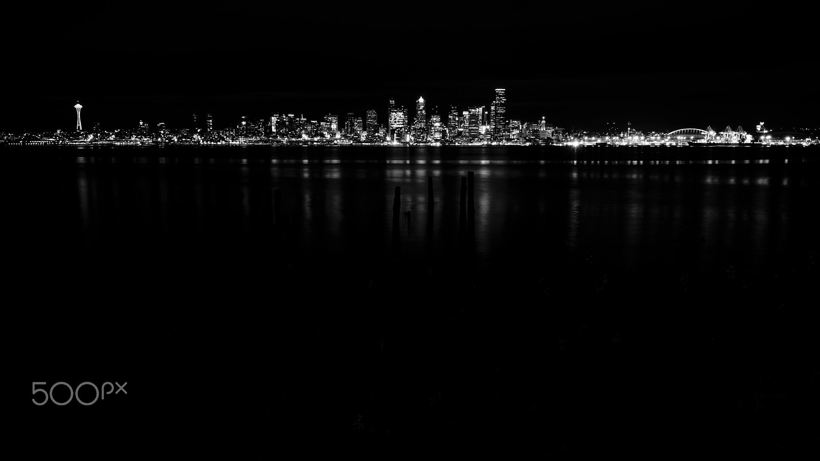 Sony a7R II + Sony Vario Tessar T* FE 24-70mm F4 ZA OSS sample photo. Noir at seattle! photography
