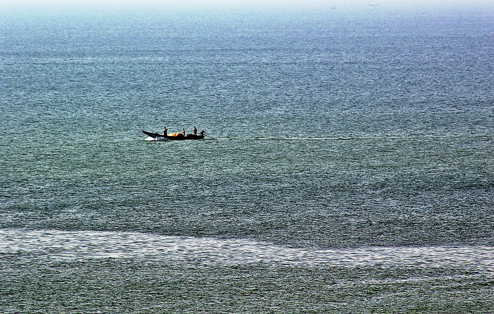 Nikon AF Nikkor 70-300mm F4-5.6G sample photo. Life keeps moving...in solitude photography