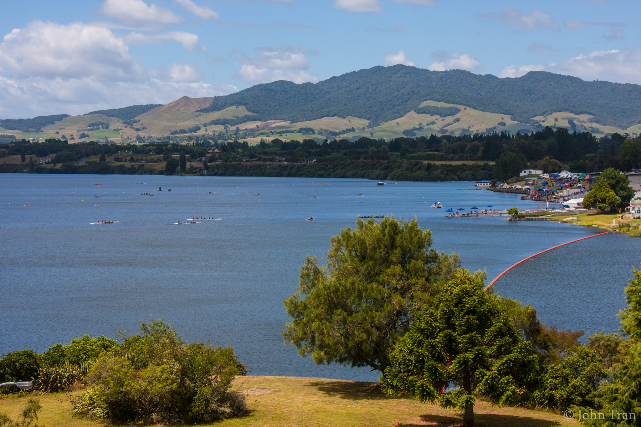 Canon EF-S 18-200mm F3.5-5.6 IS sample photo. New zealand national rowing completion photography