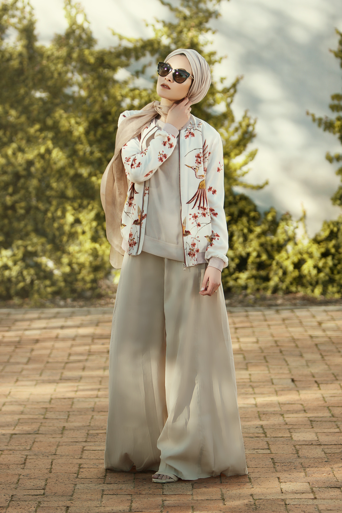 Canon EF 70-200mm F2.8L IS USM sample photo. Hijab fashion blogger photography