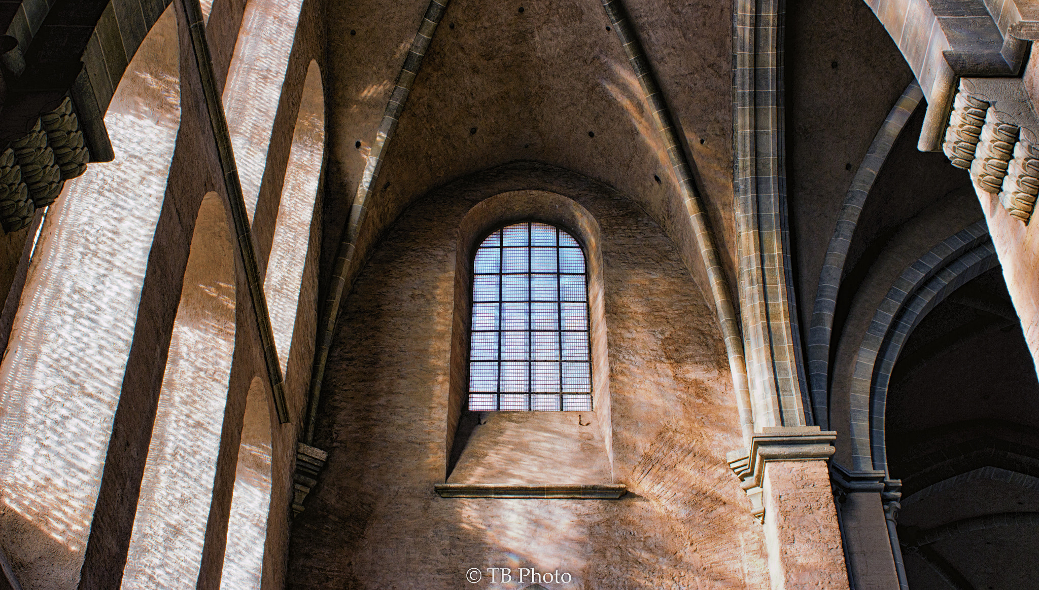 Canon EF 28mm F2.8 sample photo. Religion architecture... photography