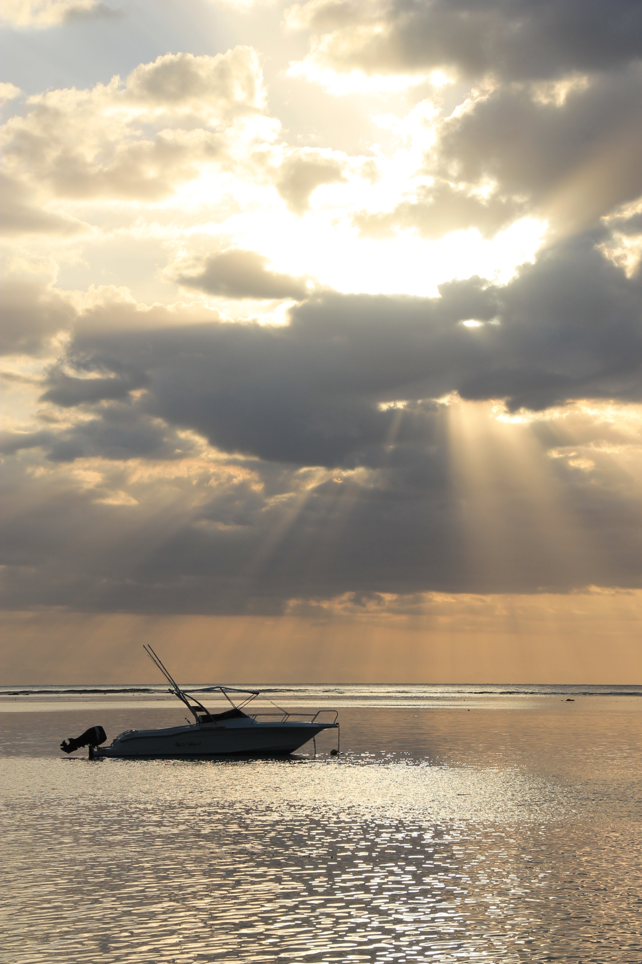 Sigma 18-250mm F3.5-6.3 DC OS HSM sample photo. Cloudy sunset photography