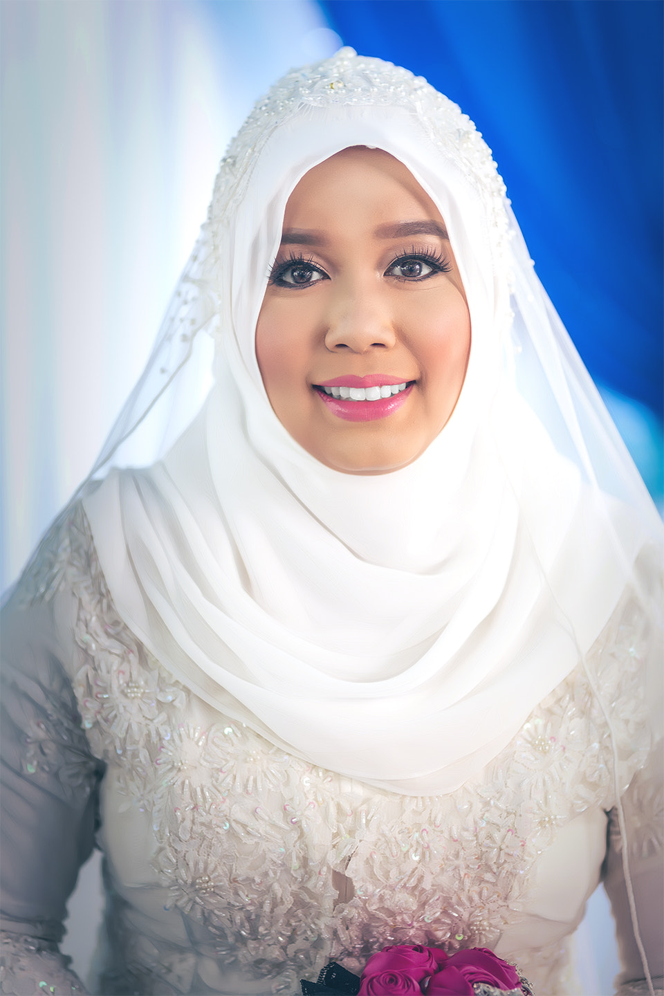 Canon EOS 6D + Canon EF 100mm F2.0 USM sample photo. Bride muslimah photography