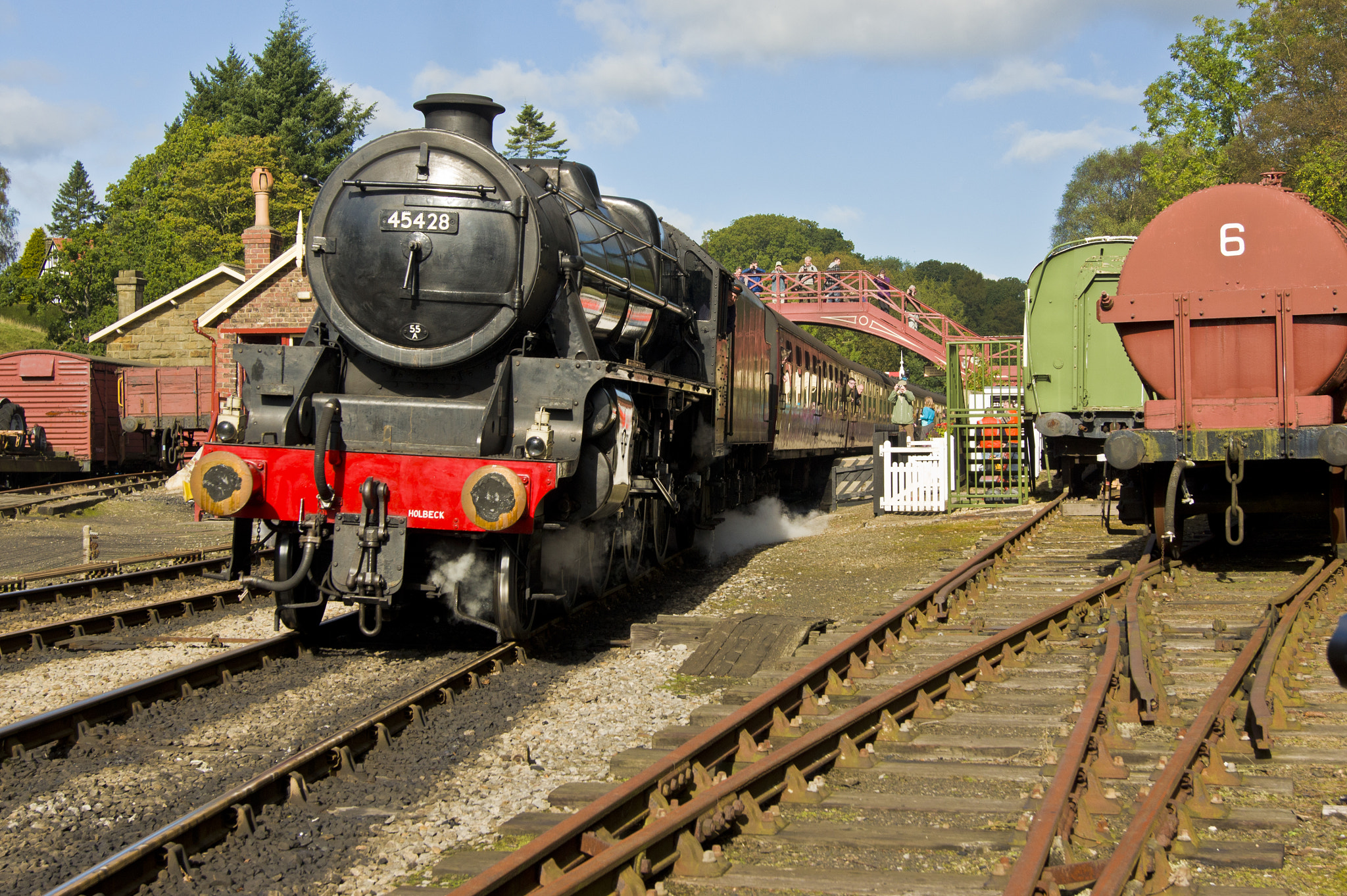 Sony Alpha DSLR-A450 sample photo. Lms black 5 locomotive eric treacy in goathland photography