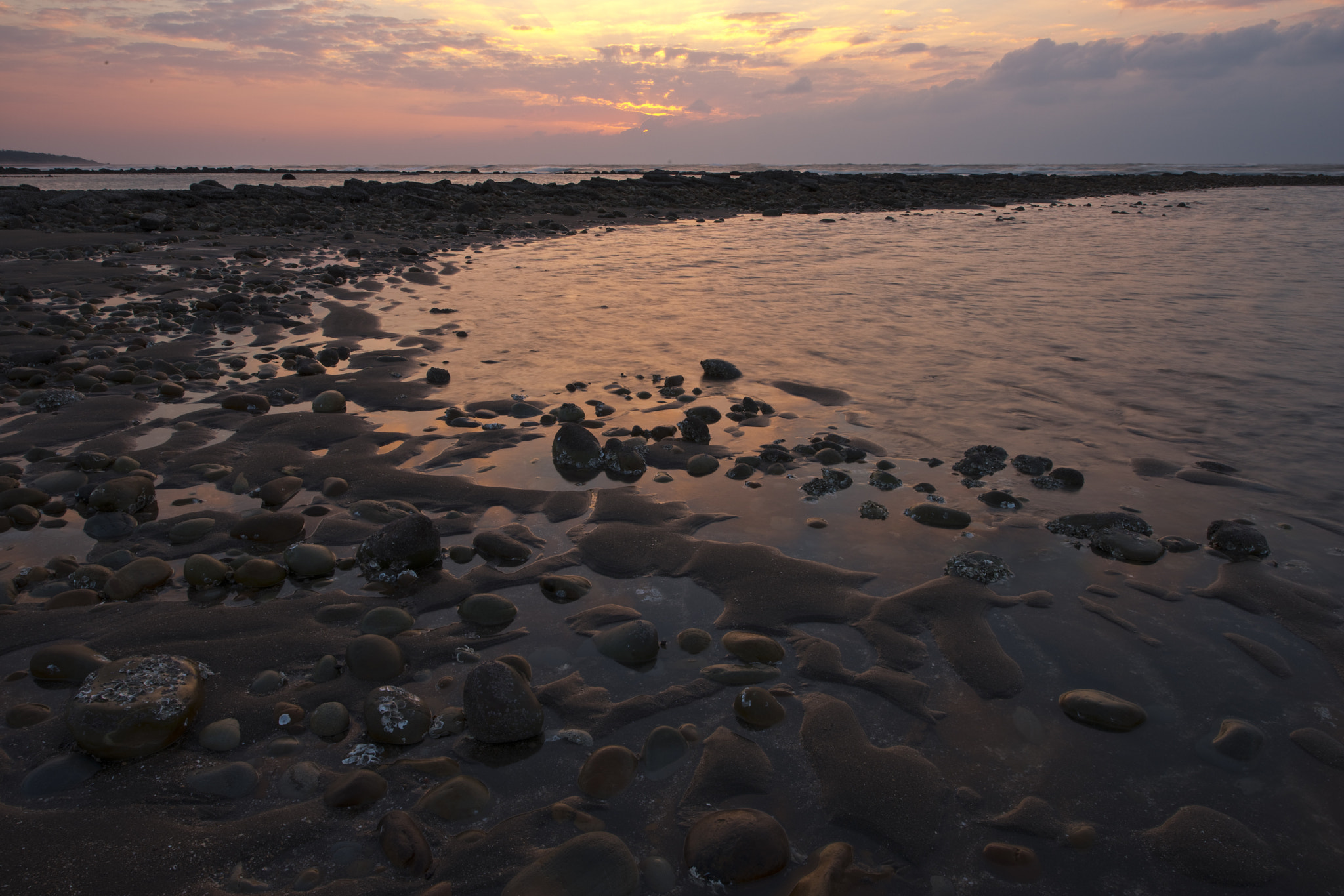 Nikon D800 + Zoom-Nikkor 1200-1700mm f/5.6-8 P ED IF sample photo. Rocky beach photography