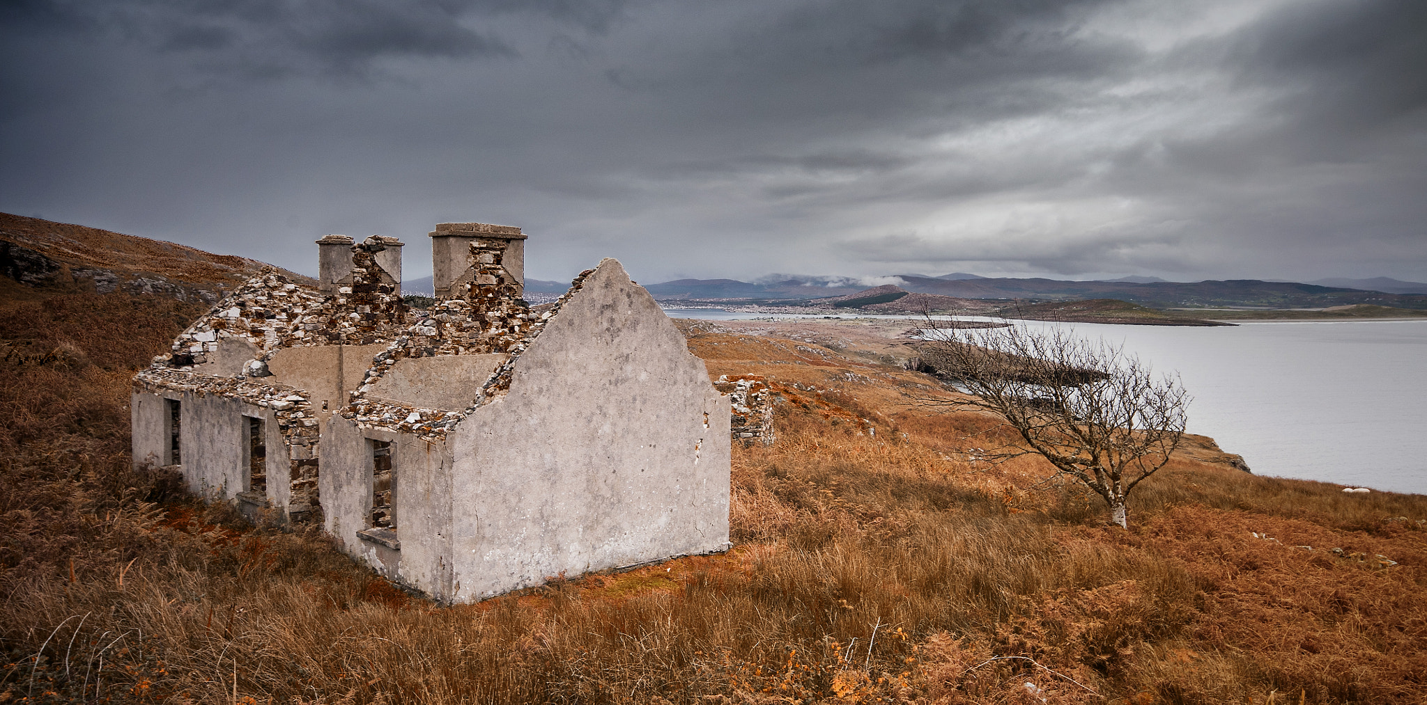 Sigma 10-20mm F4-5.6 EX DC HSM sample photo. Dereliction photography