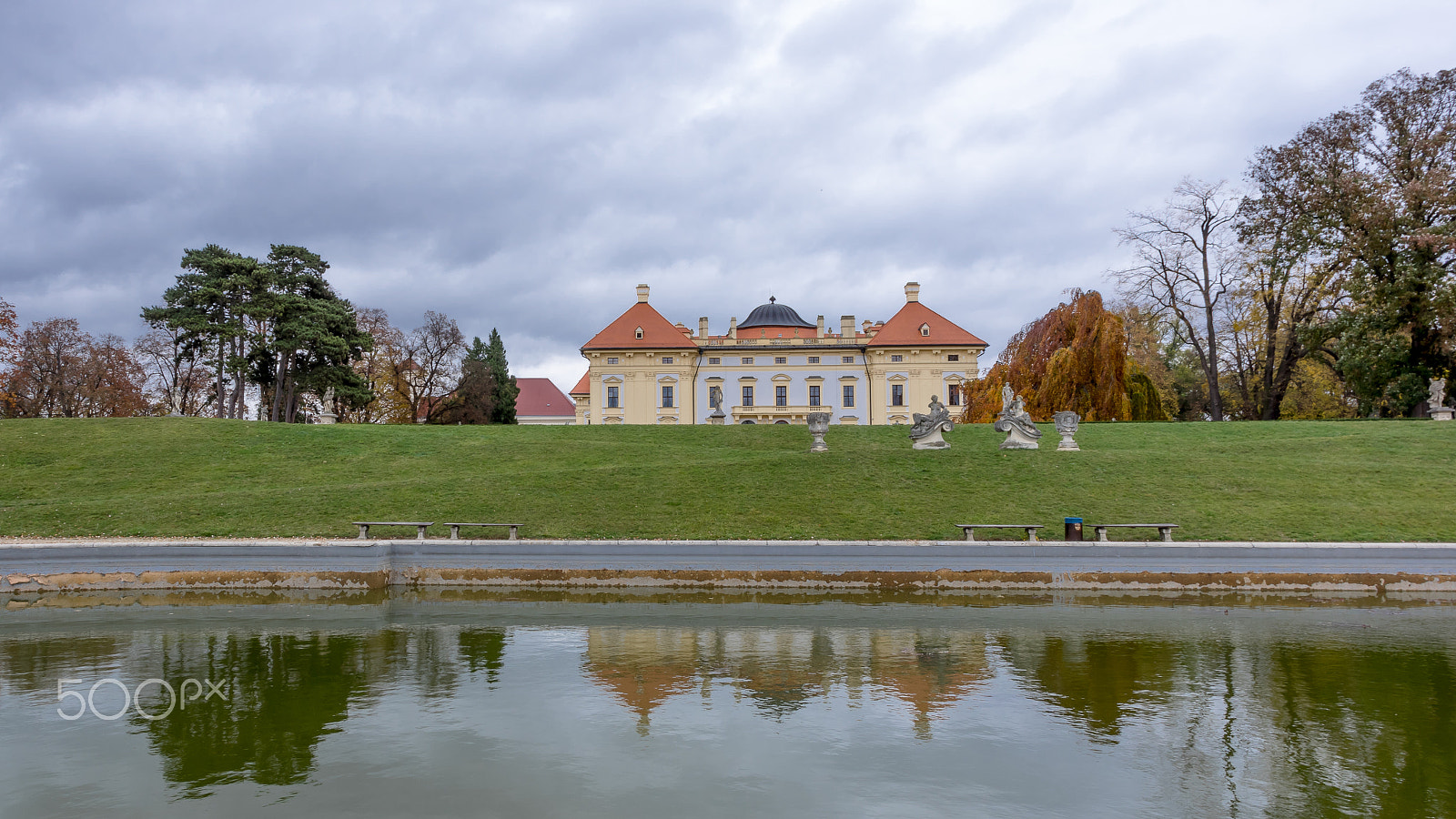 HD Pentax DA 15mm F4 ED AL Limited sample photo. Austelitz, slavkov castle front view photography