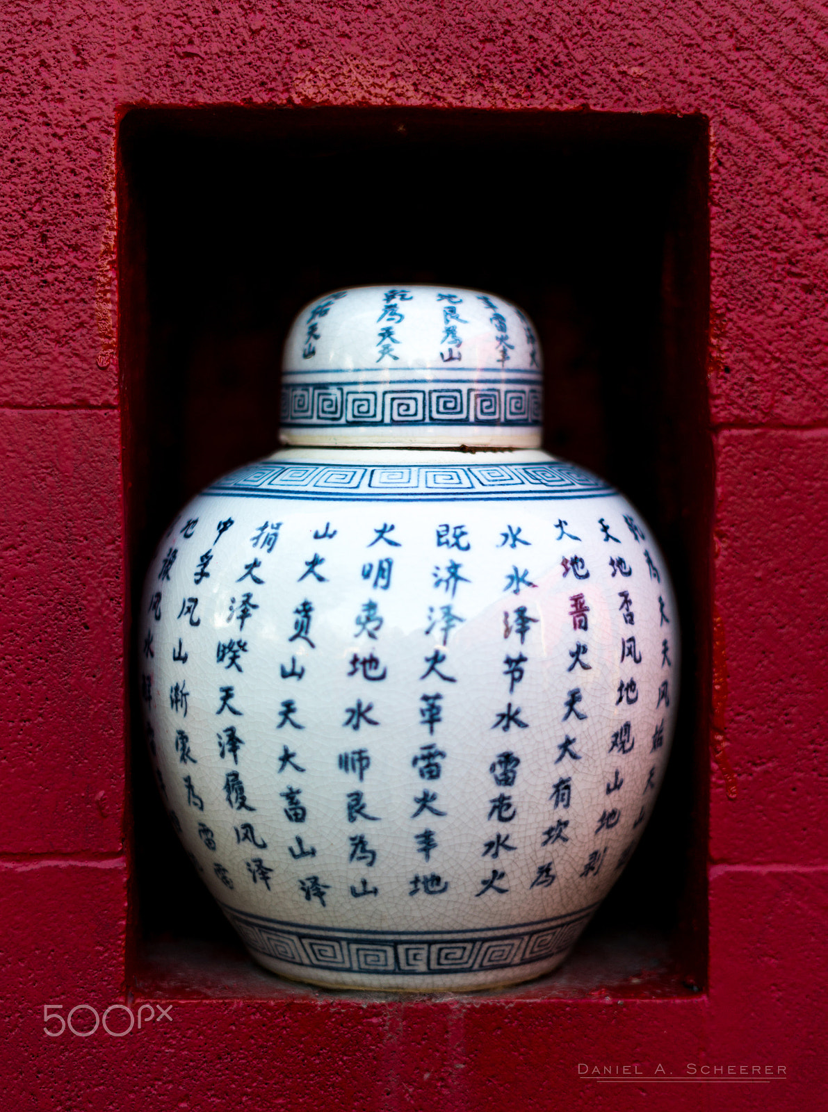Sony a7R II + Sony FE 50mm F1.8 sample photo. Barong urn photography
