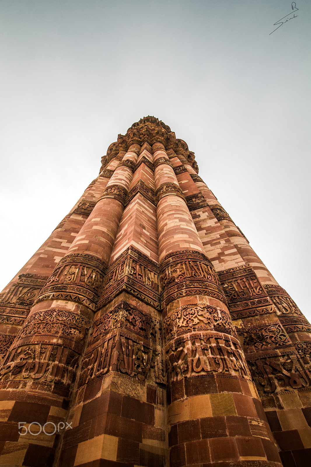 Canon EOS 1100D (EOS Rebel T3 / EOS Kiss X50) + Sigma 10-20mm F3.5 EX DC HSM sample photo. The amazing architecture of the qutub minar, new delhi photography