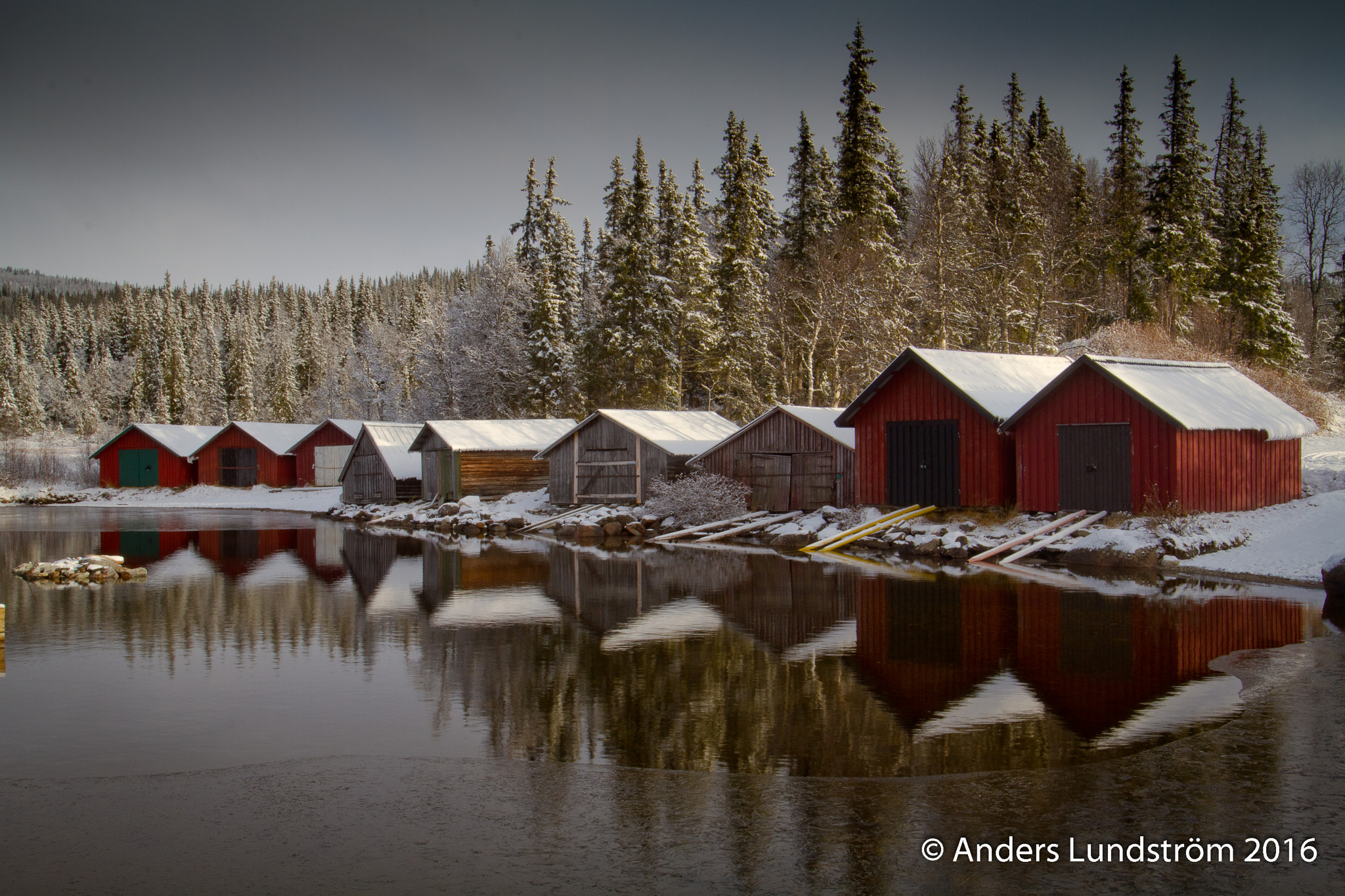 Canon EOS 7D + Canon EF 16-35mm F2.8L USM sample photo. Båthusen vid hensjön strax väster om edsåsdalen i Årefjällen. photography