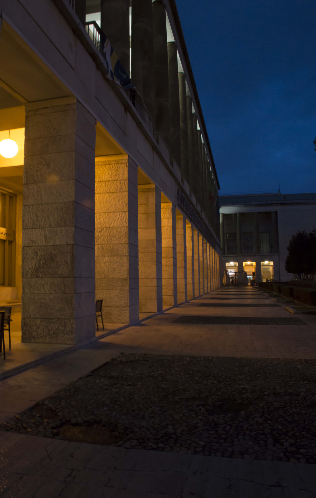 Nikon D3200 sample photo. Prospettiva photography