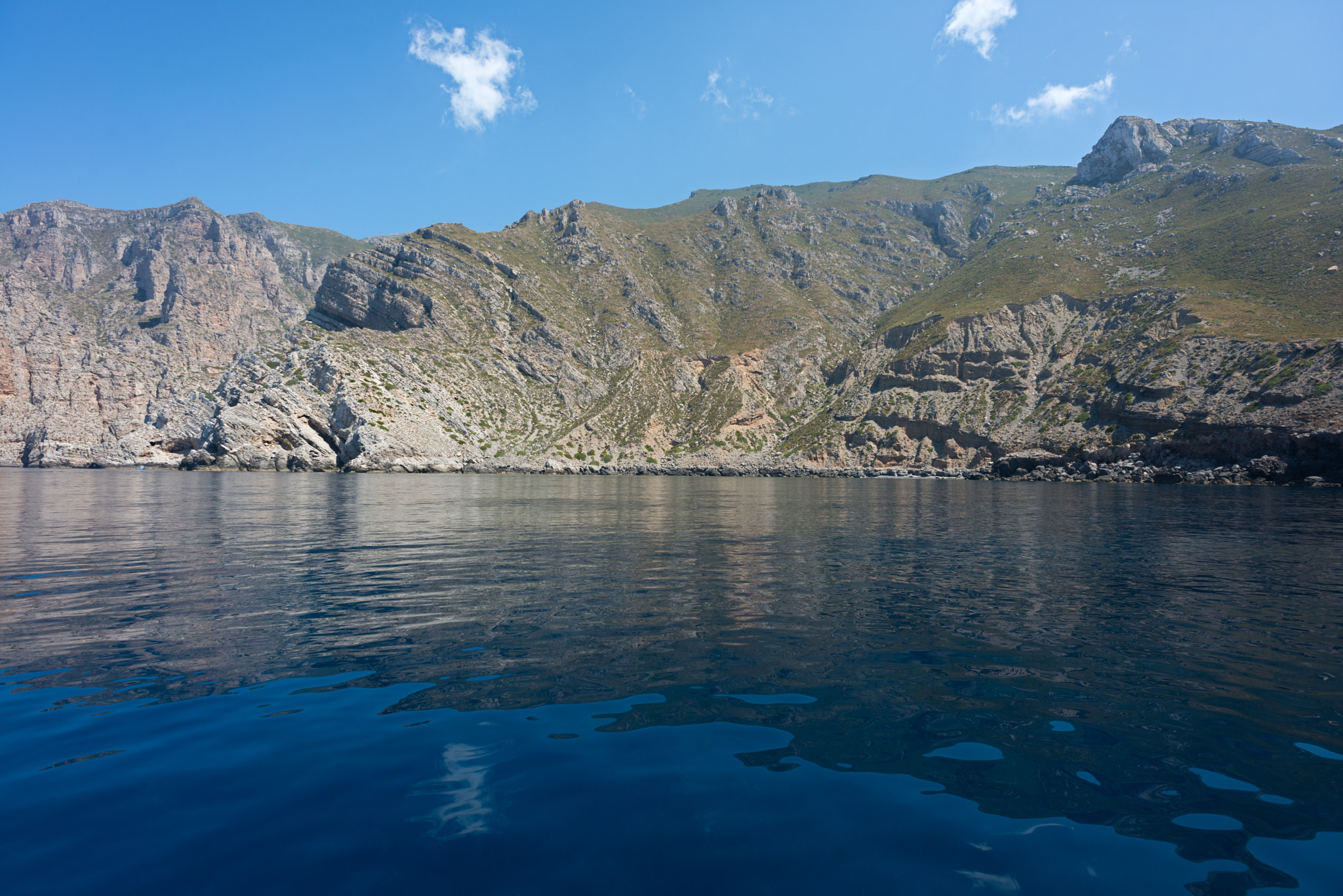 Nikon D800 + Nikon AF Nikkor 20mm F2.8D sample photo. Marettimo western coastline photography