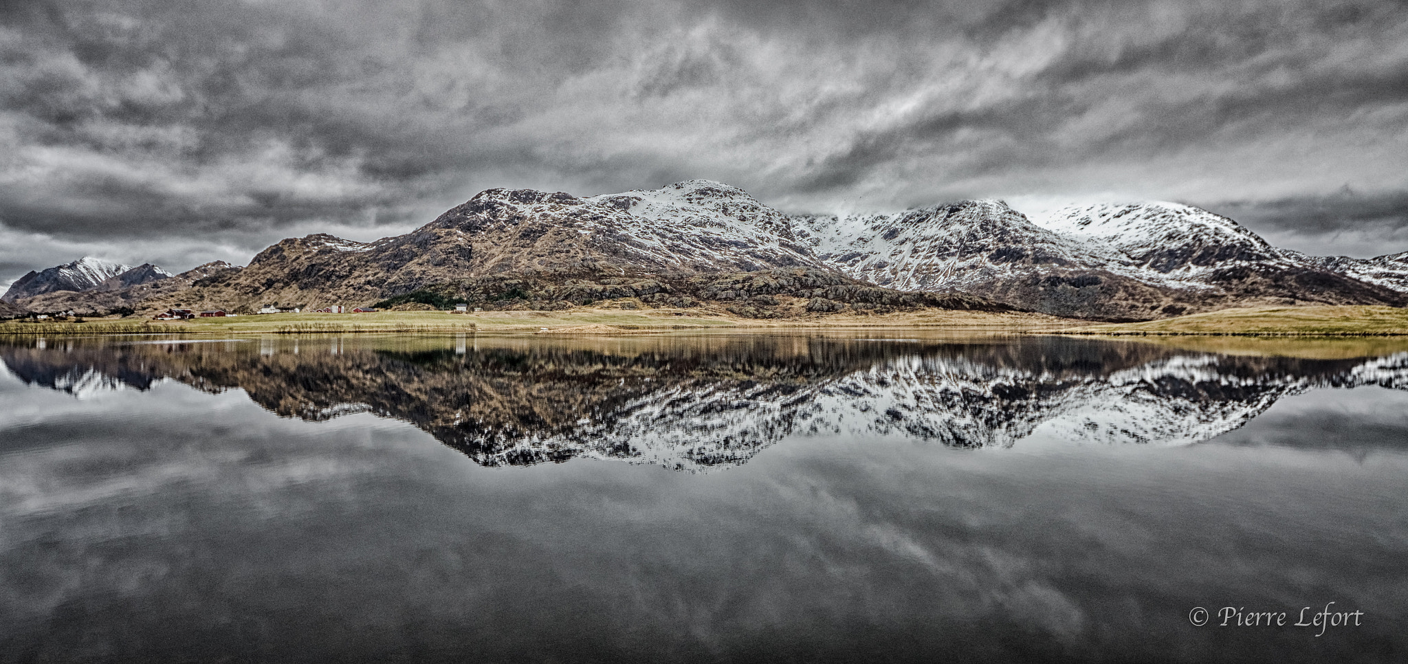 Sigma 8-16mm F4.5-5.6 DC HSM sample photo. Reflets lofoten photography