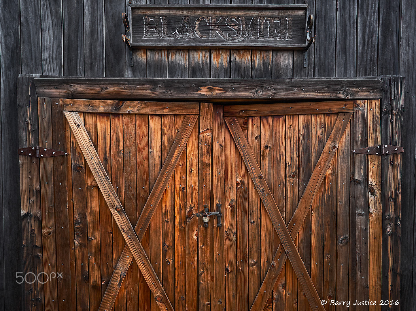 Fujifilm X-T2 + Fujifilm XF 14mm F2.8 R sample photo. Shaniko blacksmith photography
